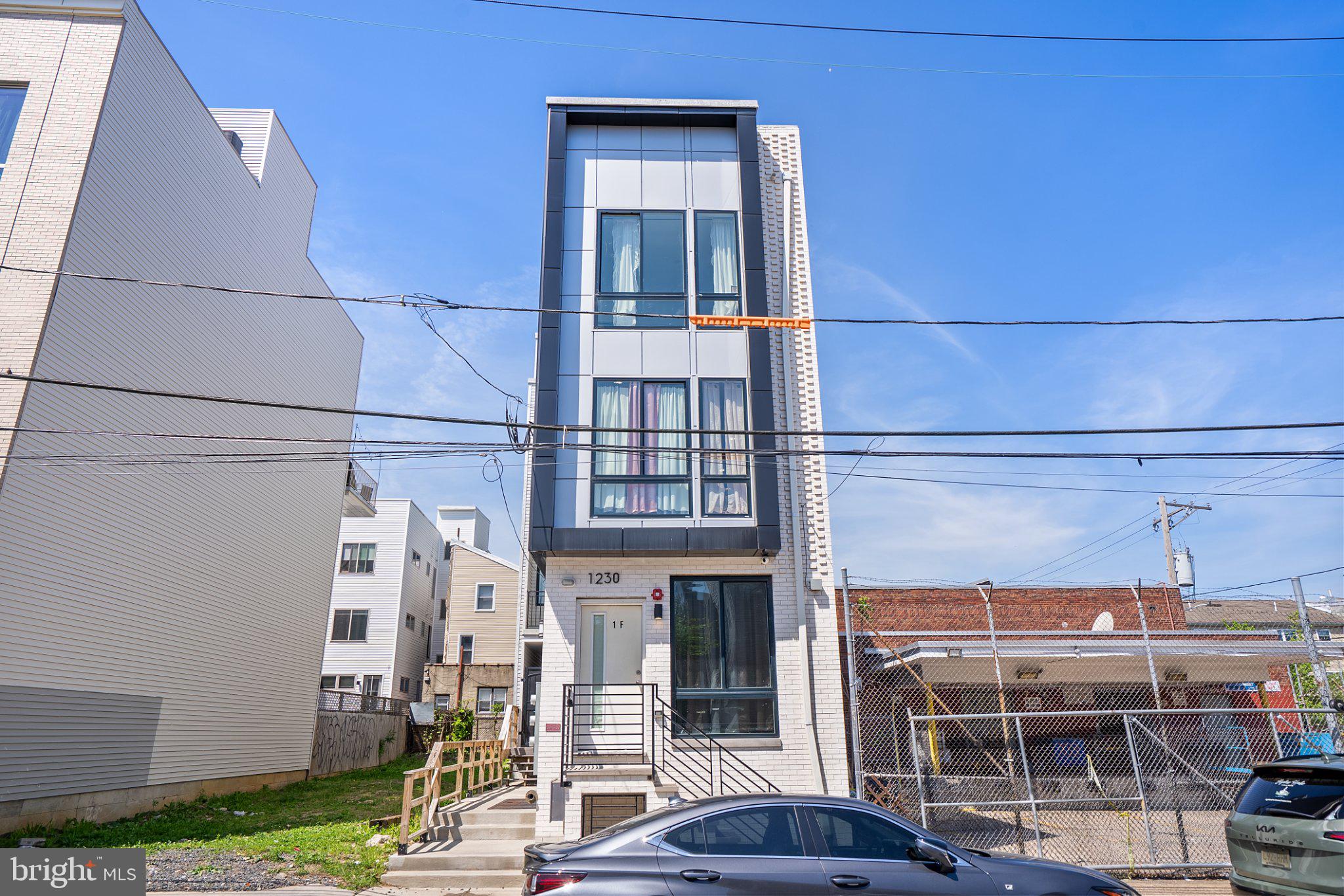 LUDLOW - Commercial Sale