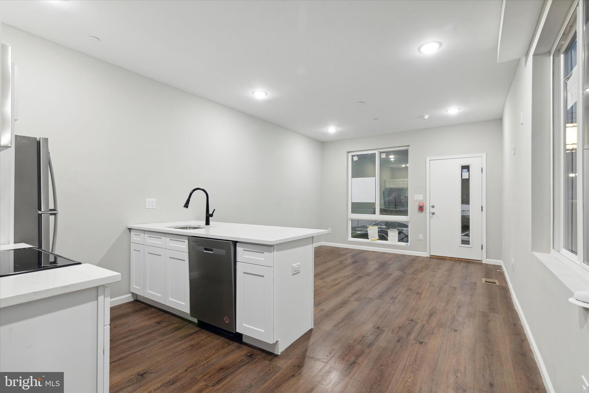 LUDLOW - Commercial Sale