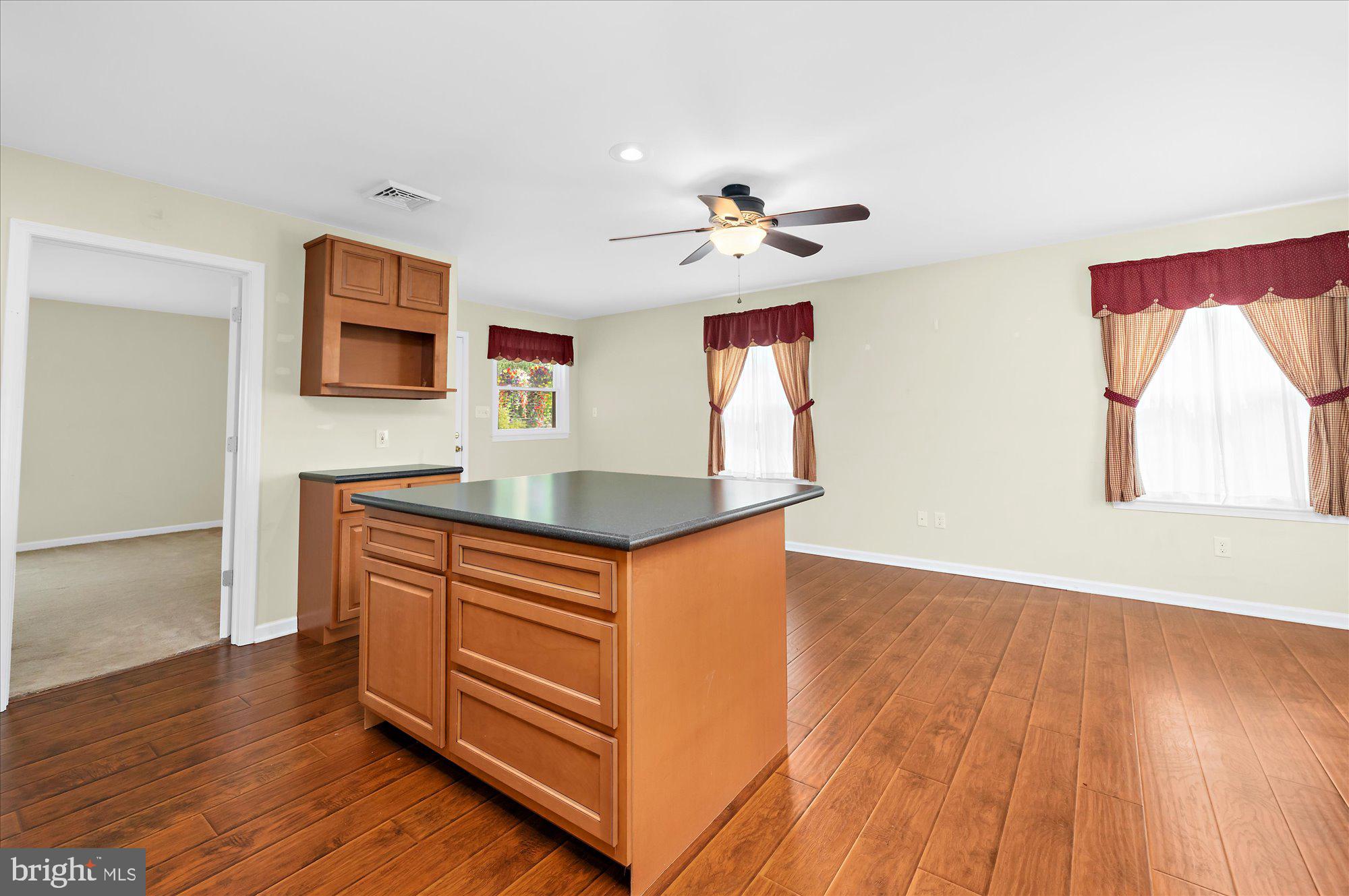 HALLOWELL - Residential