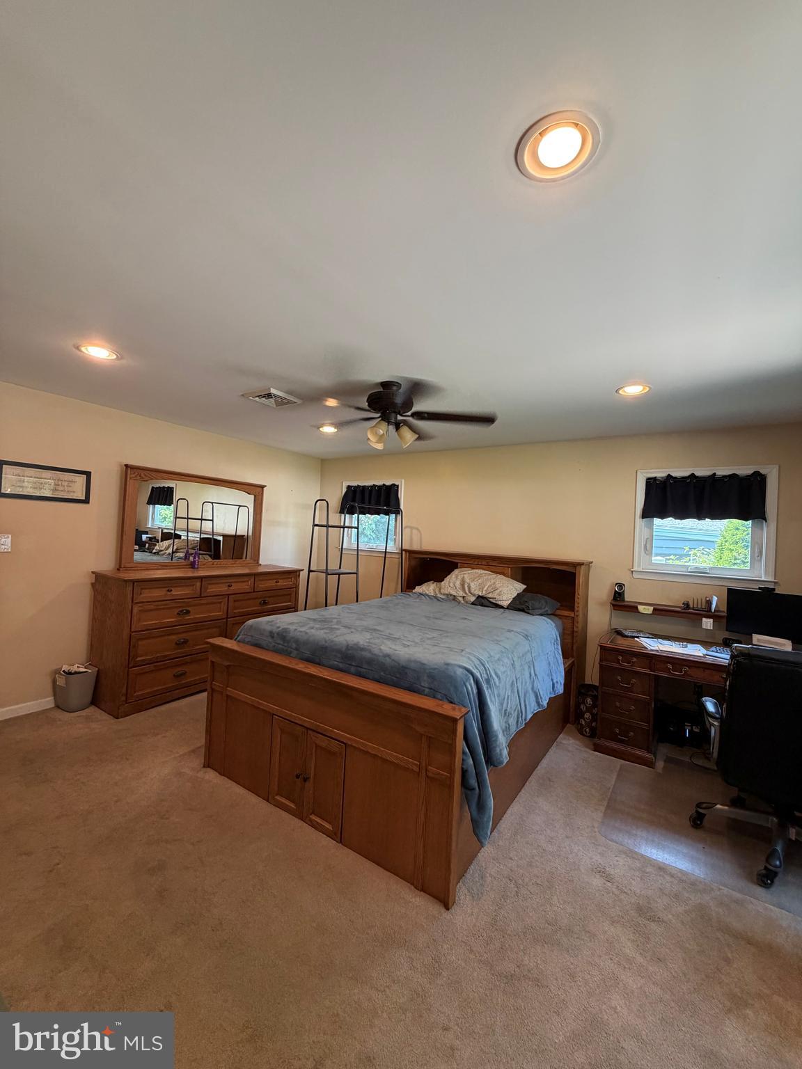 HALLOWELL - Residential