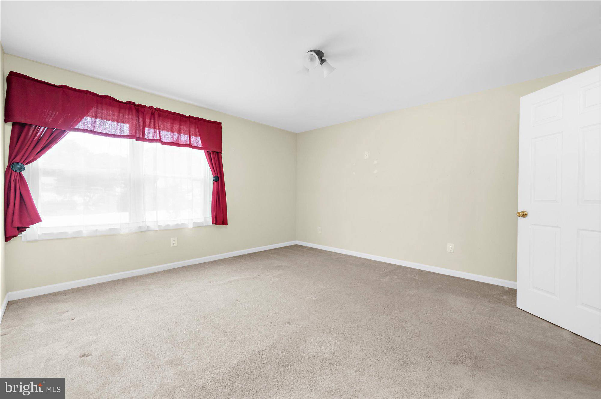 HALLOWELL - Residential