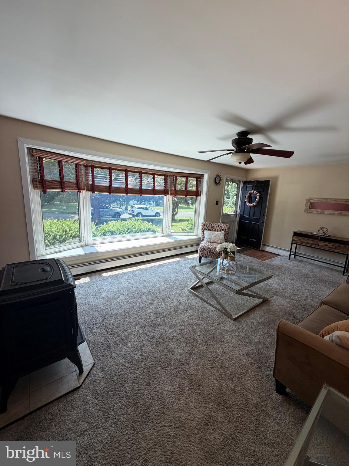 HALLOWELL - Residential