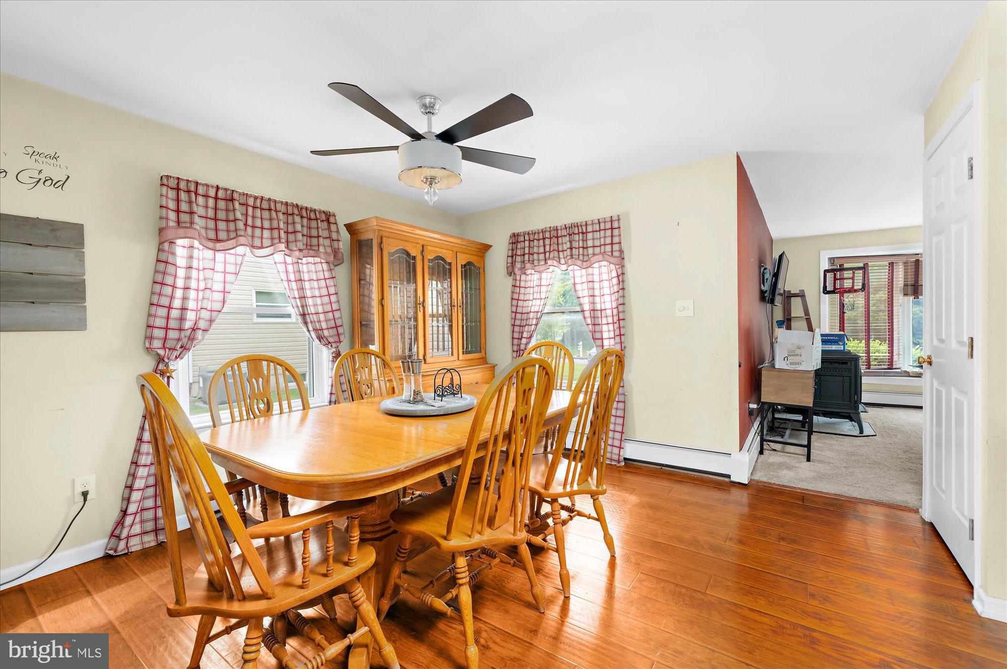 HALLOWELL - Residential