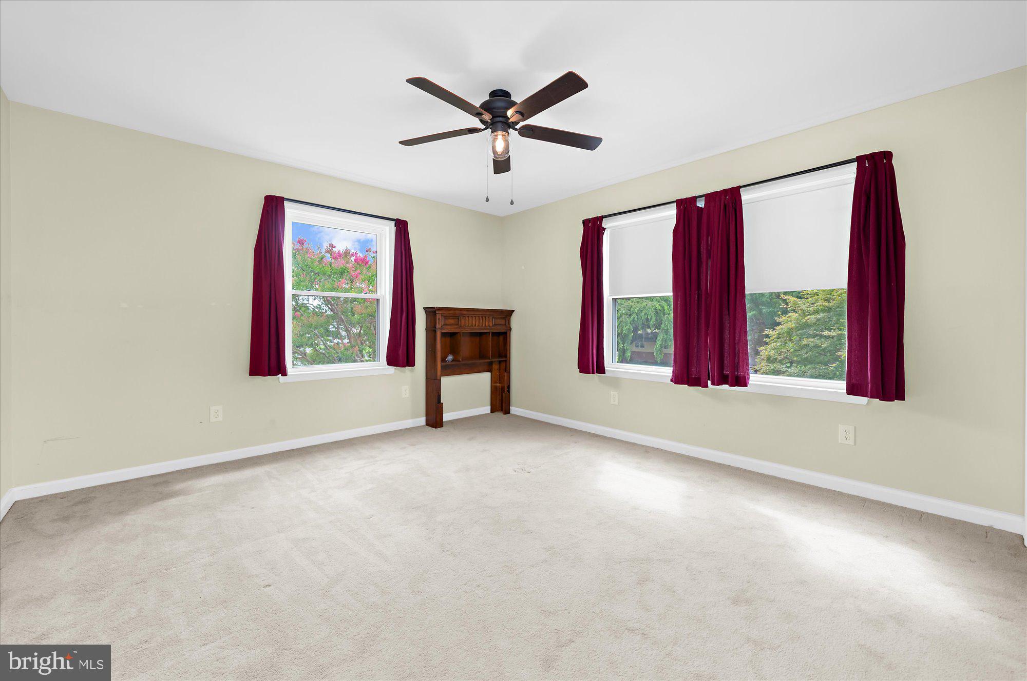 HALLOWELL - Residential
