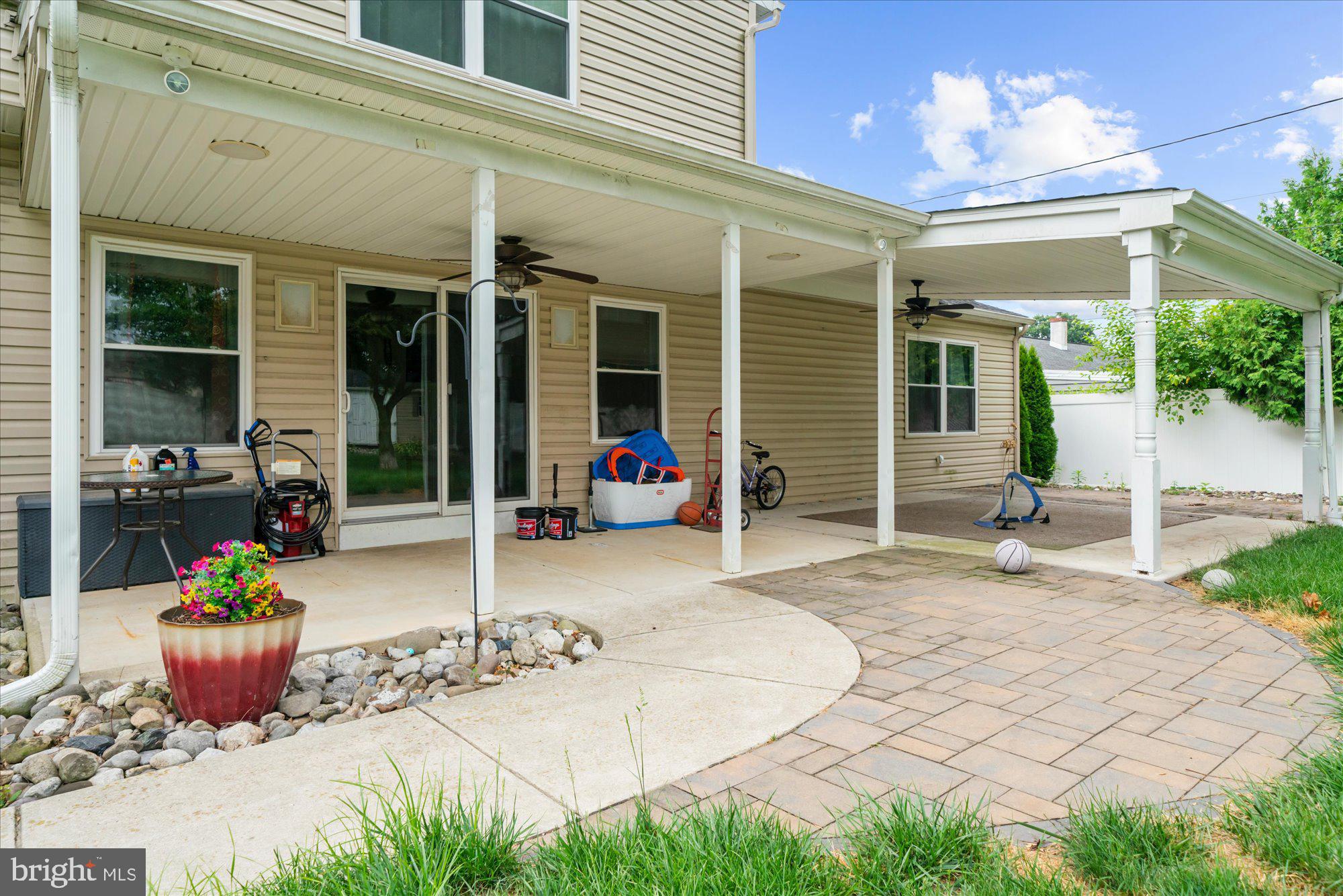 HALLOWELL - Residential