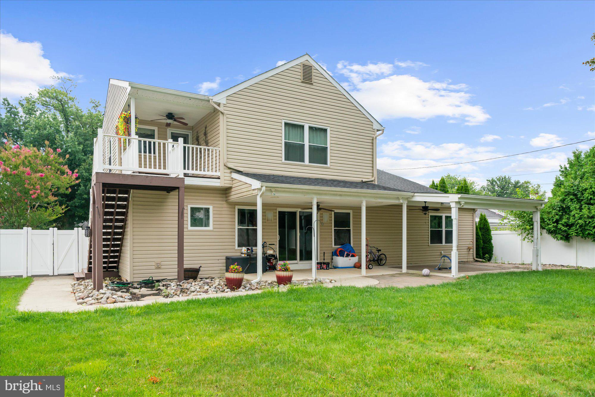 HALLOWELL - Residential