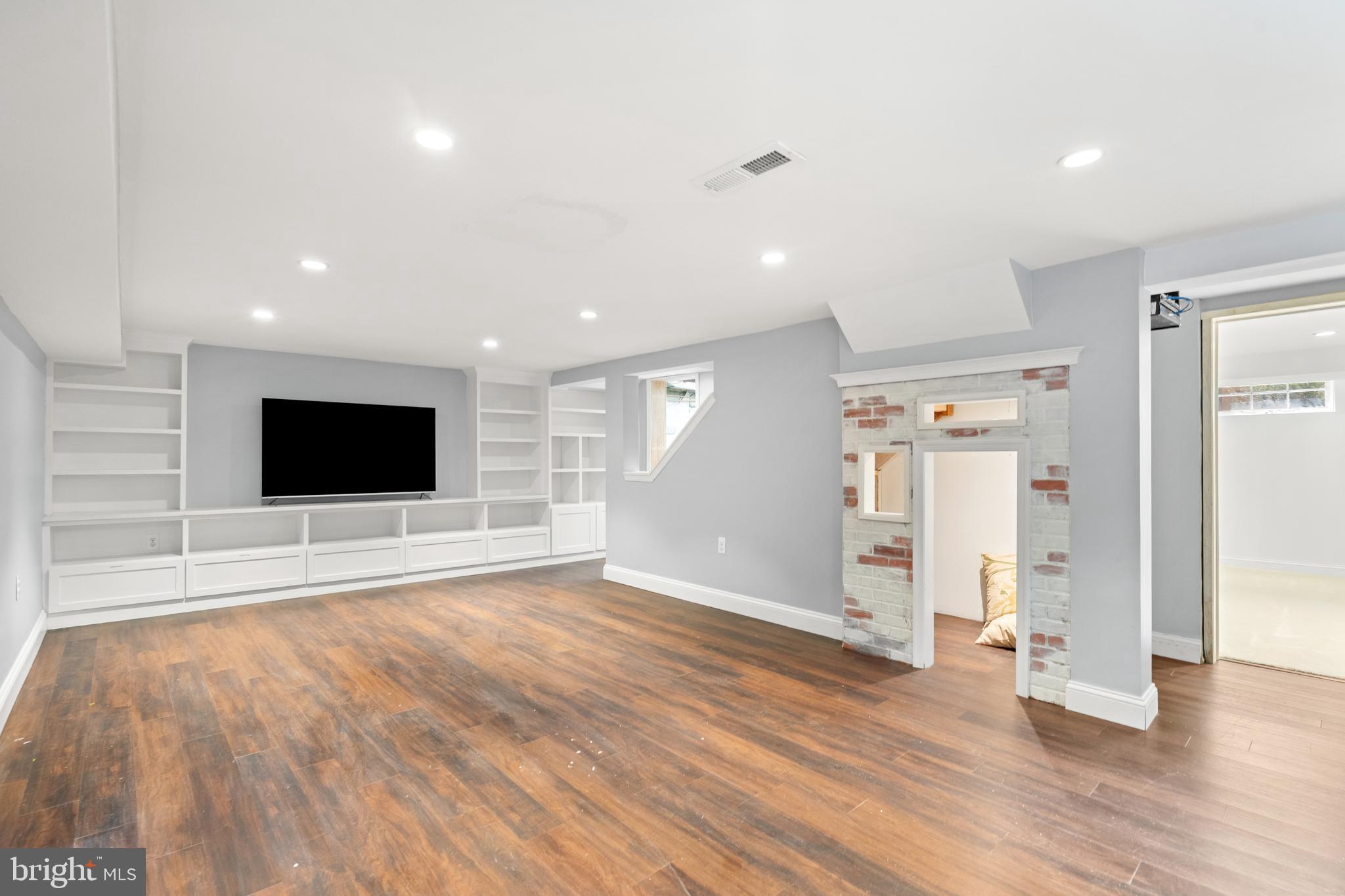 NORTHWOOD PARK - Residential