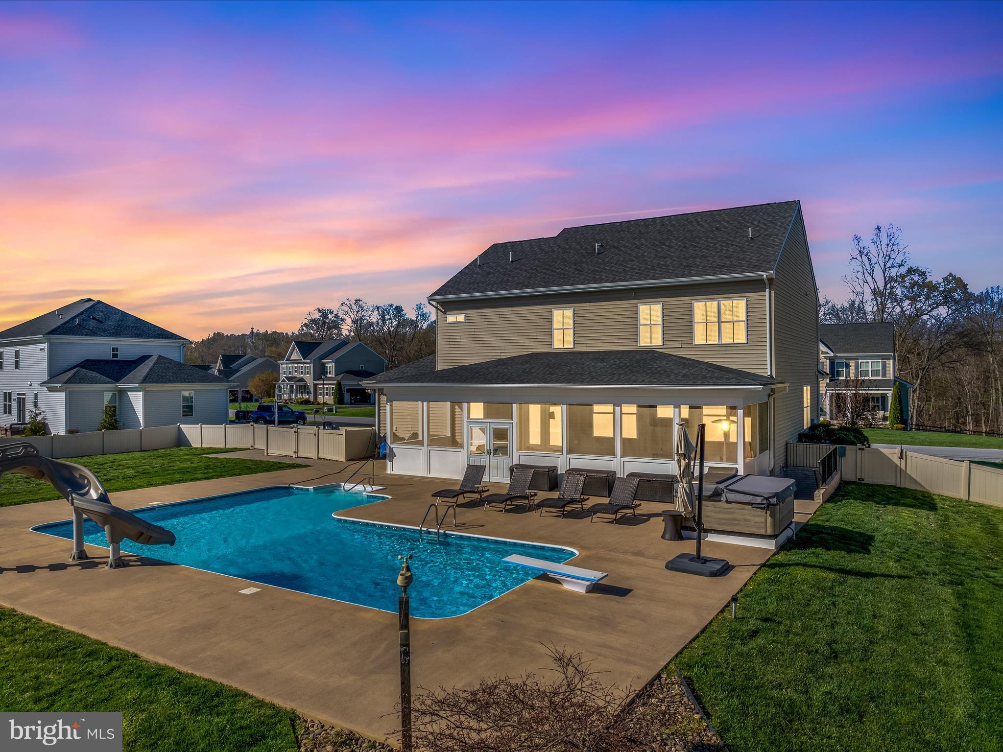 BROOKFIELD ON THE POTOMAC - Residential