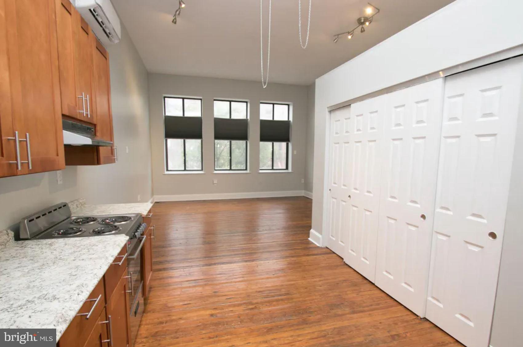 GRADUATE HOSPITAL - Residential Lease