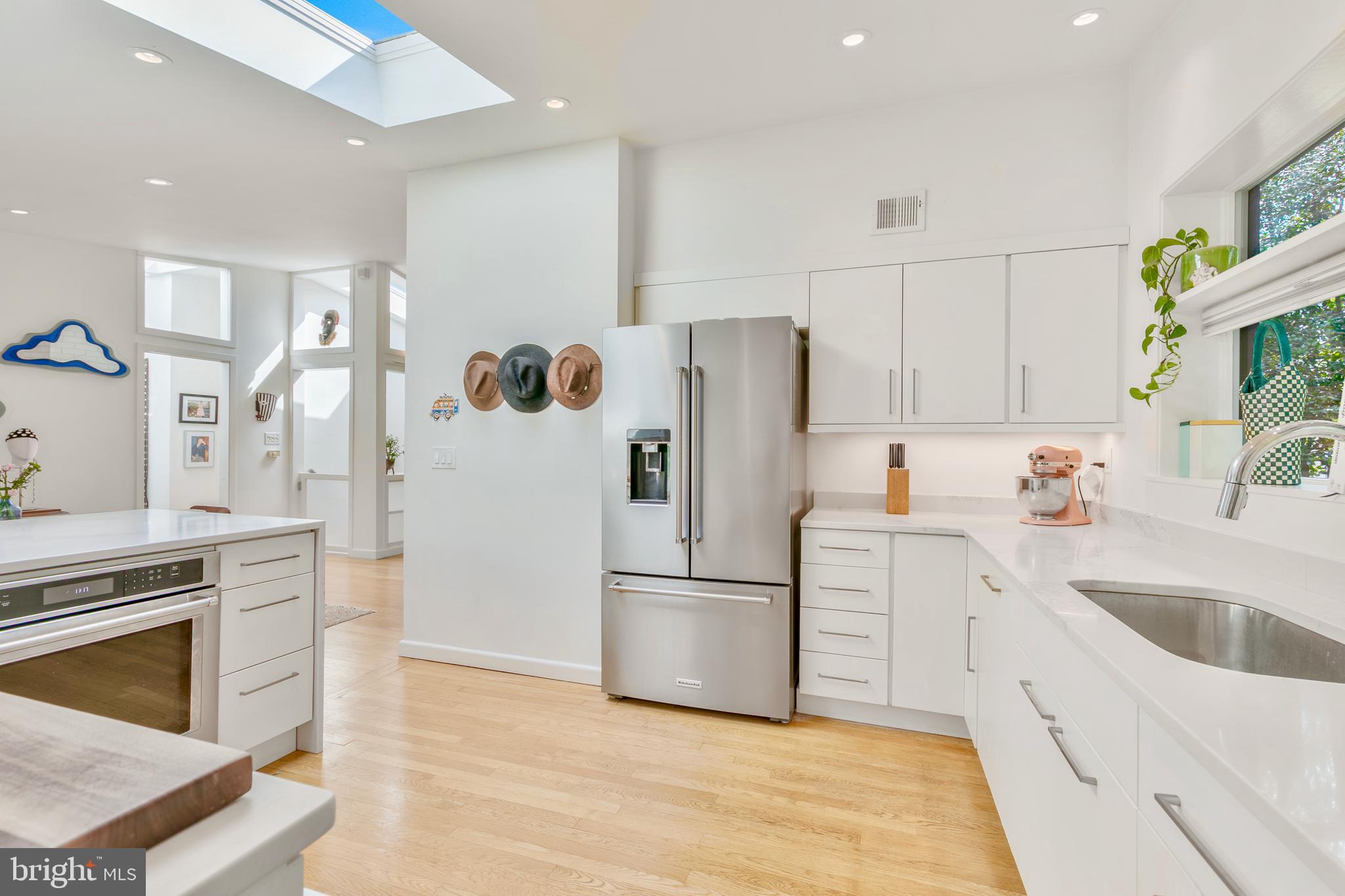 HIGH POINT - Residential