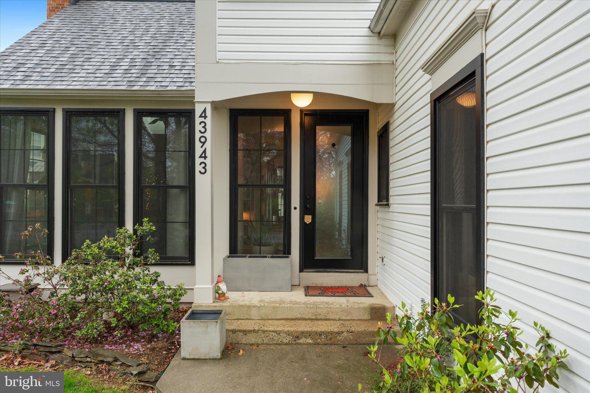 ASHBURN VILLAGE - Residential