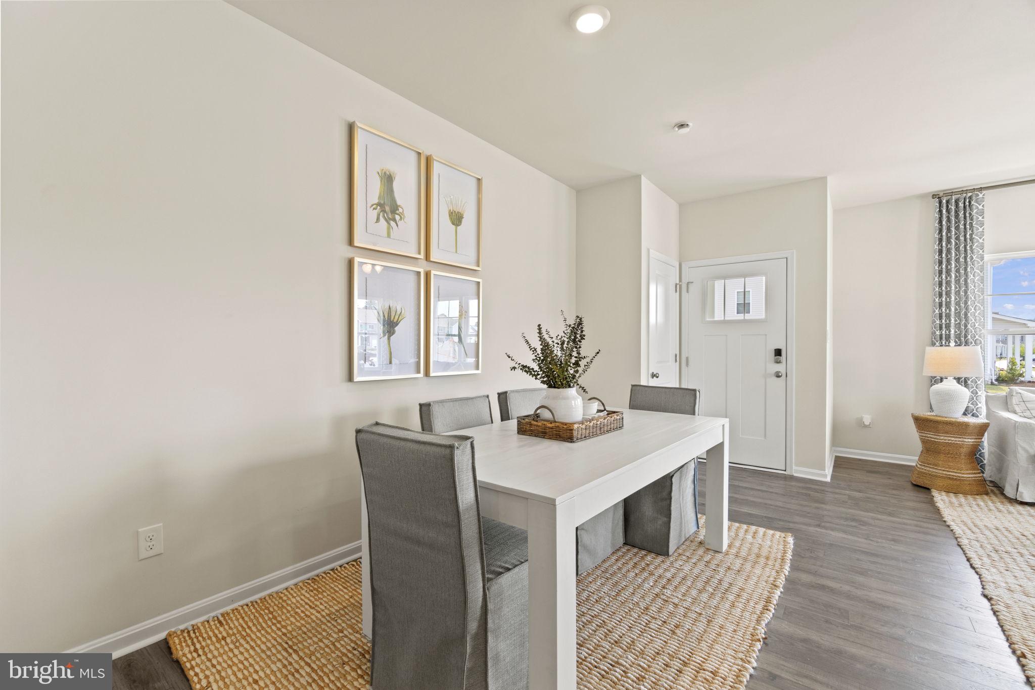 LADYSMITH VILLAGE - Residential