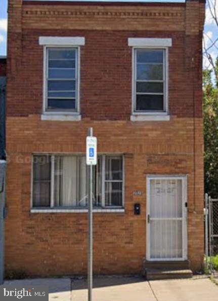Great investment opportunity available now!!! currently vacant 3 bedrooms, 1 bath located in the Elmwood Park area of Philadelphia. Easy access to public transportation, roadways and highways. Making commuting a breeze in and around the city.