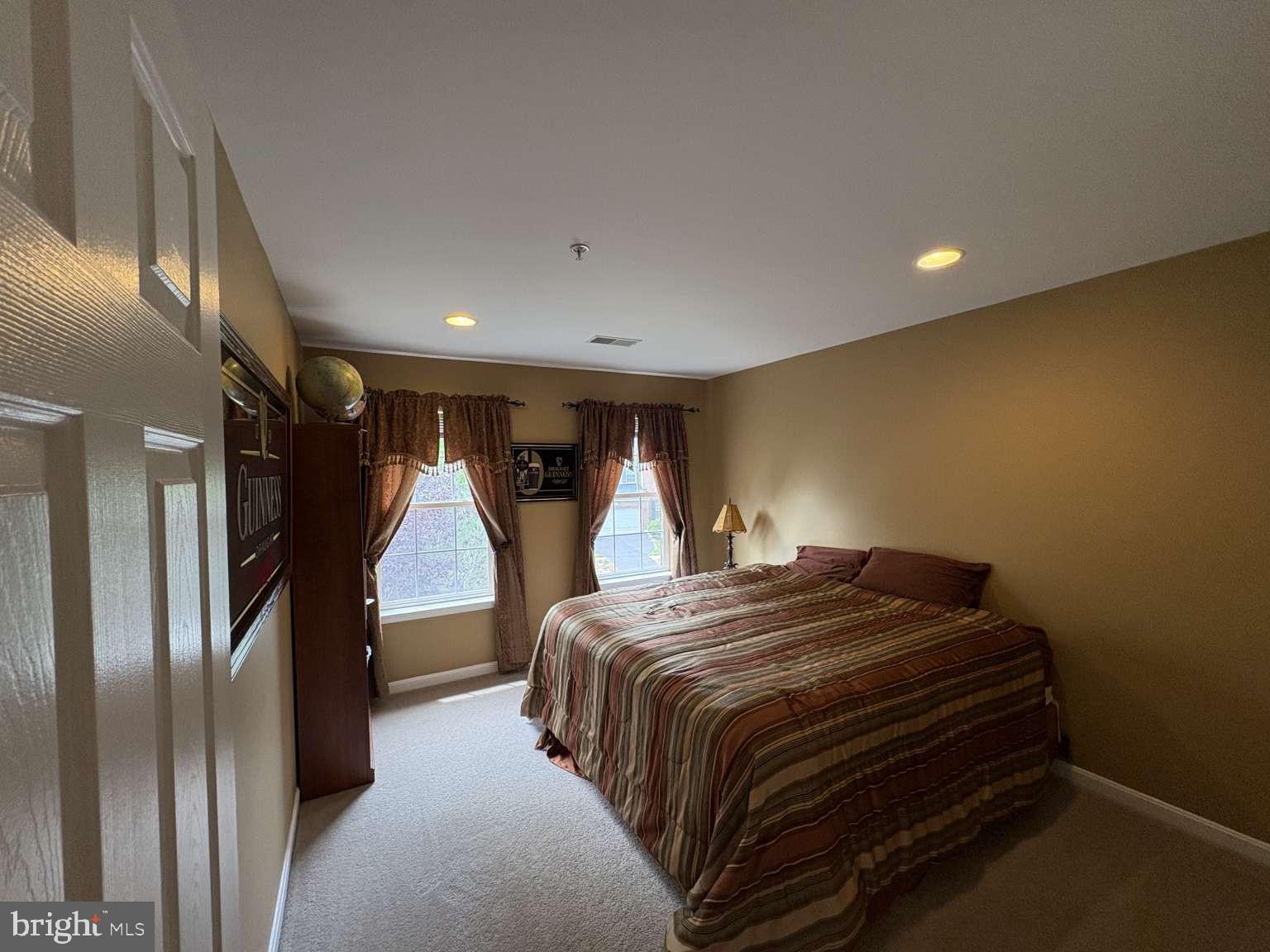 SENECA CROSSING - Residential