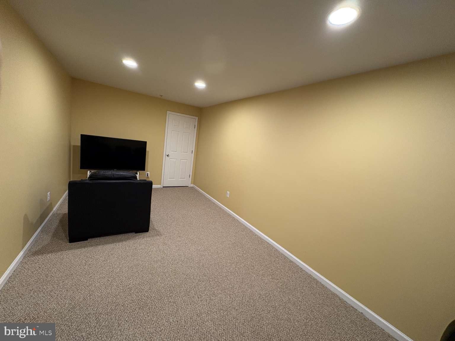 SENECA CROSSING - Residential