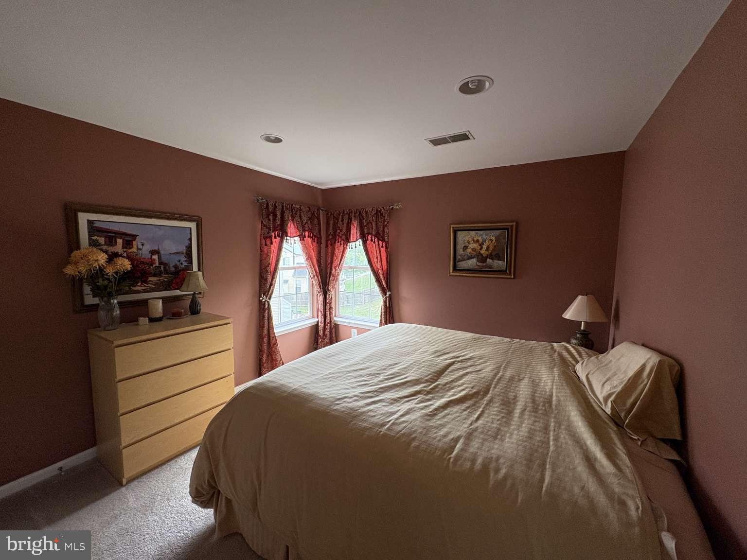 SENECA CROSSING - Residential