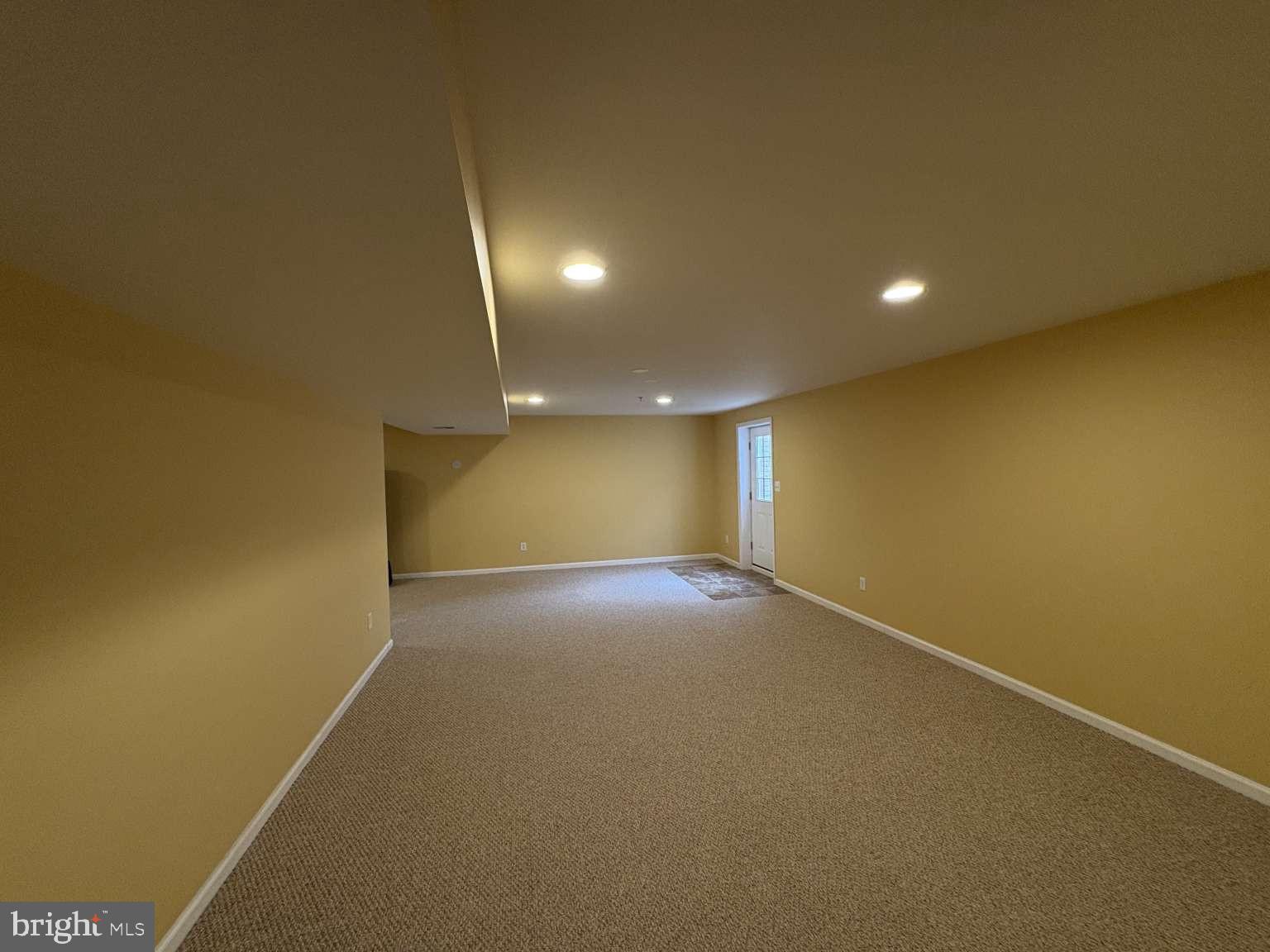 SENECA CROSSING - Residential