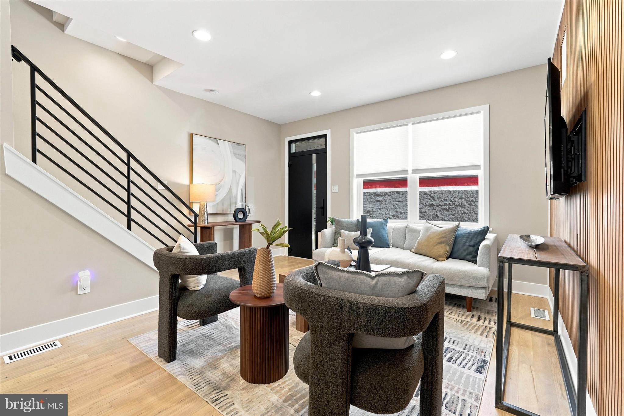 POINT BREEZE - Residential