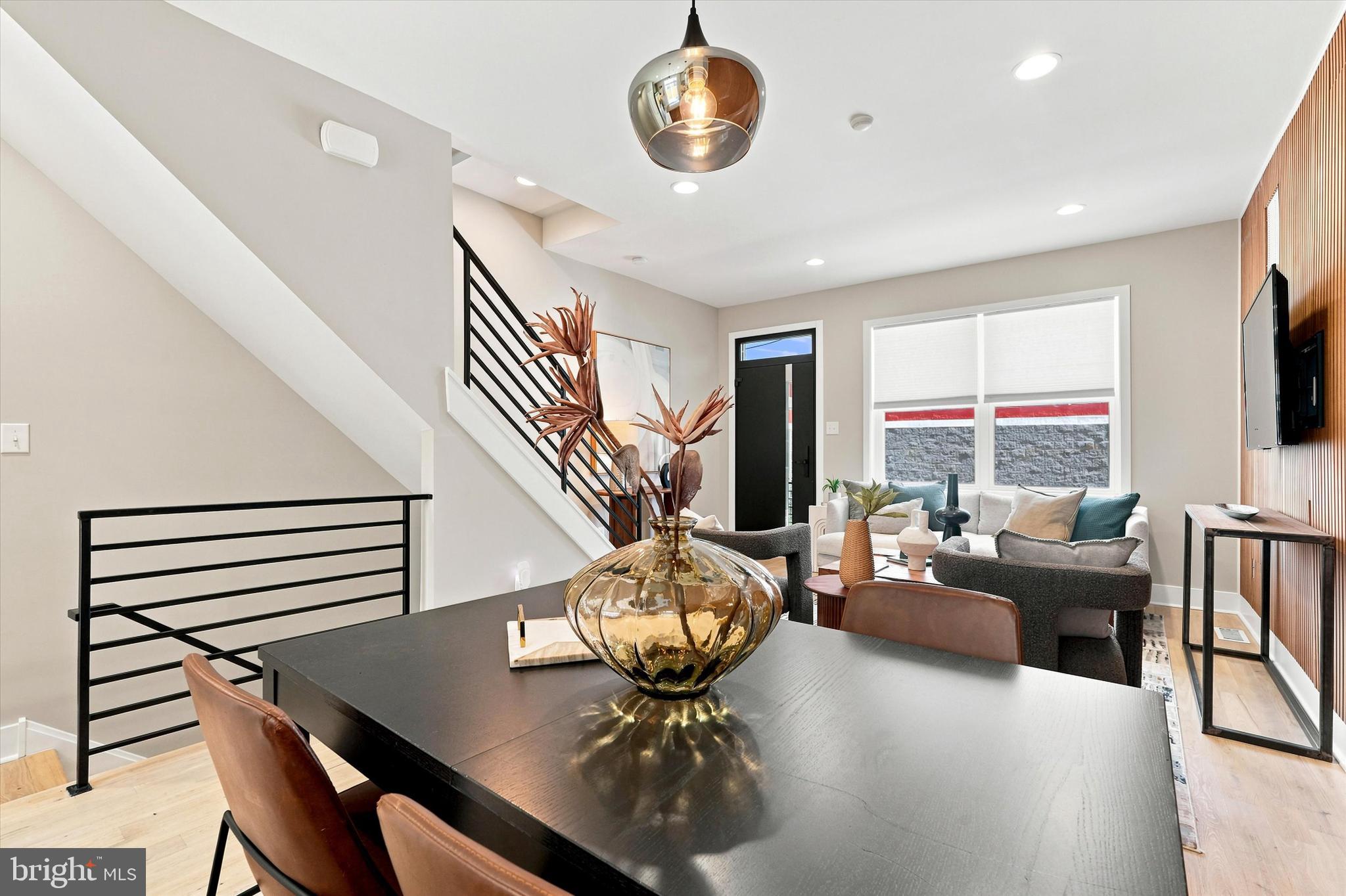 POINT BREEZE - Residential