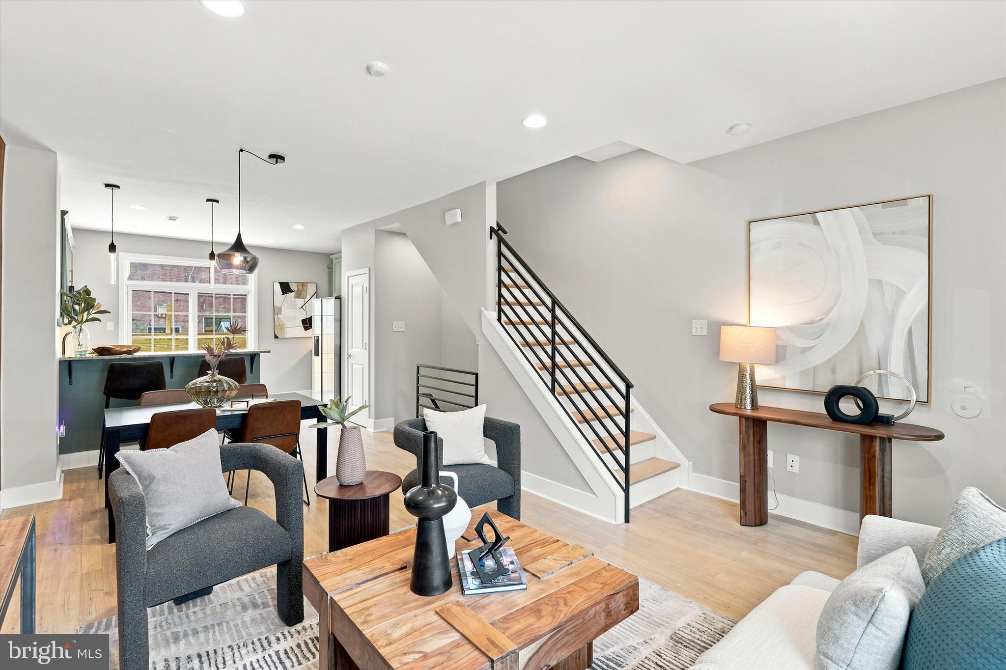 POINT BREEZE - Residential
