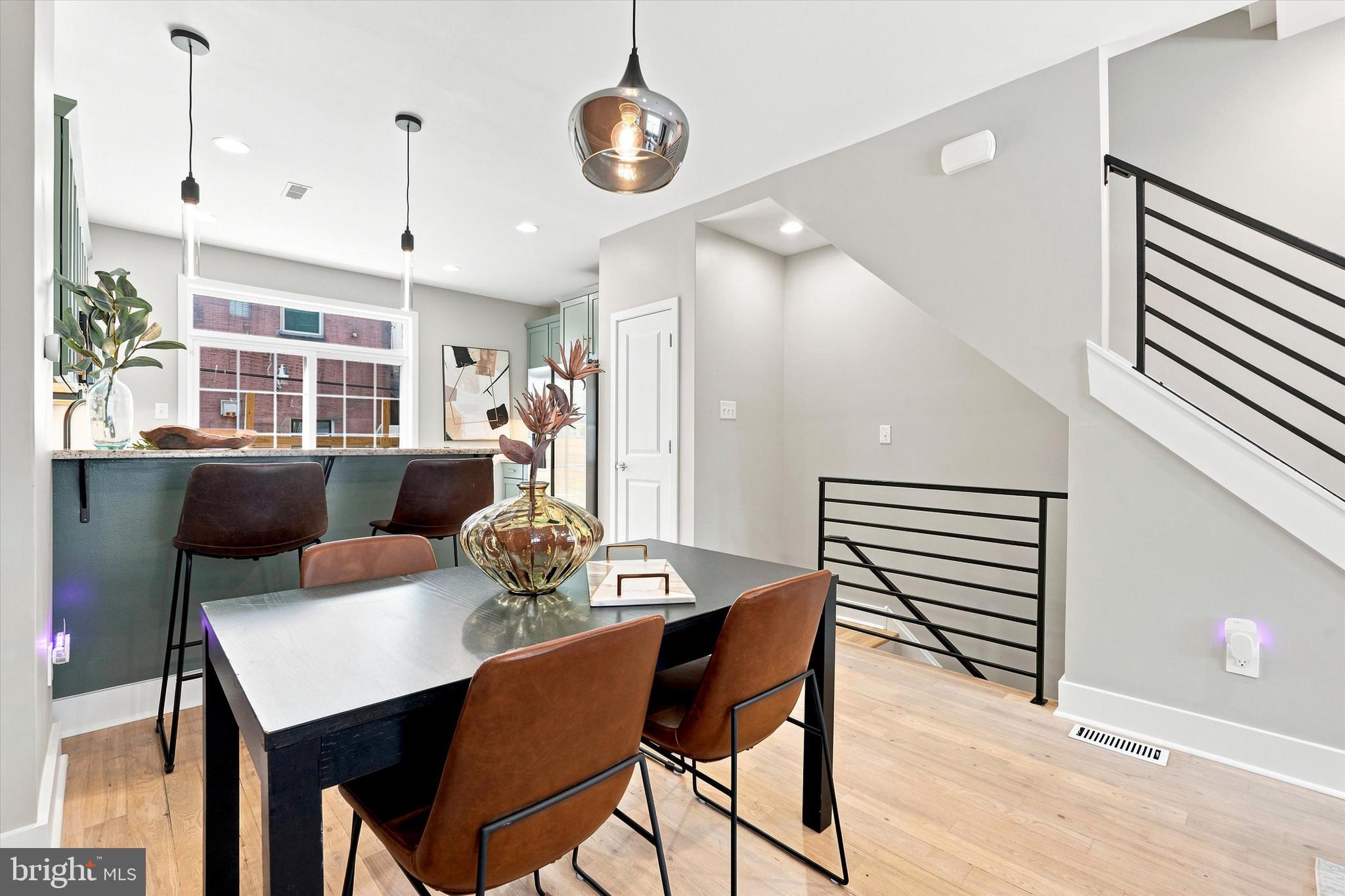 POINT BREEZE - Residential