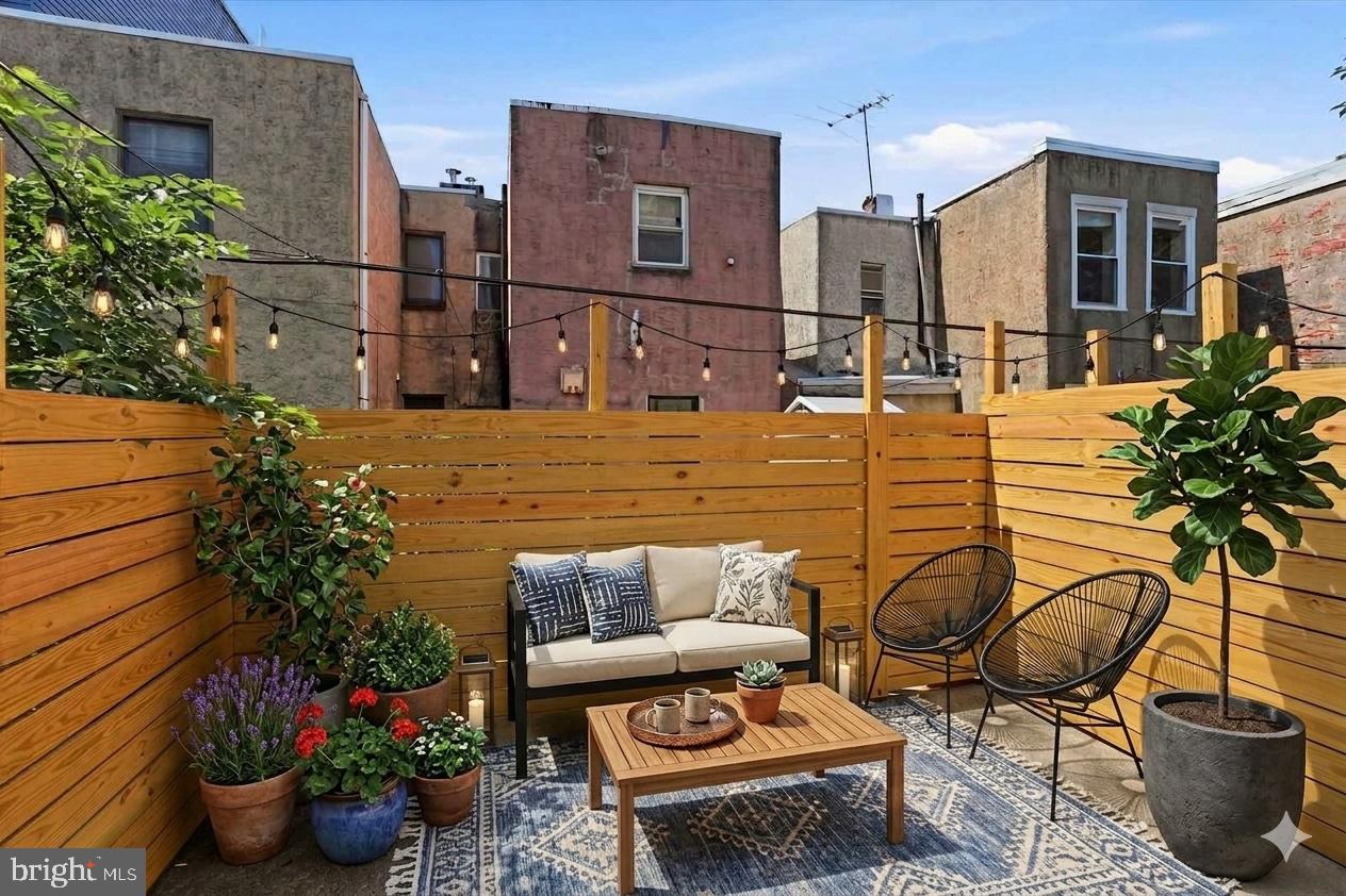 POINT BREEZE - Residential