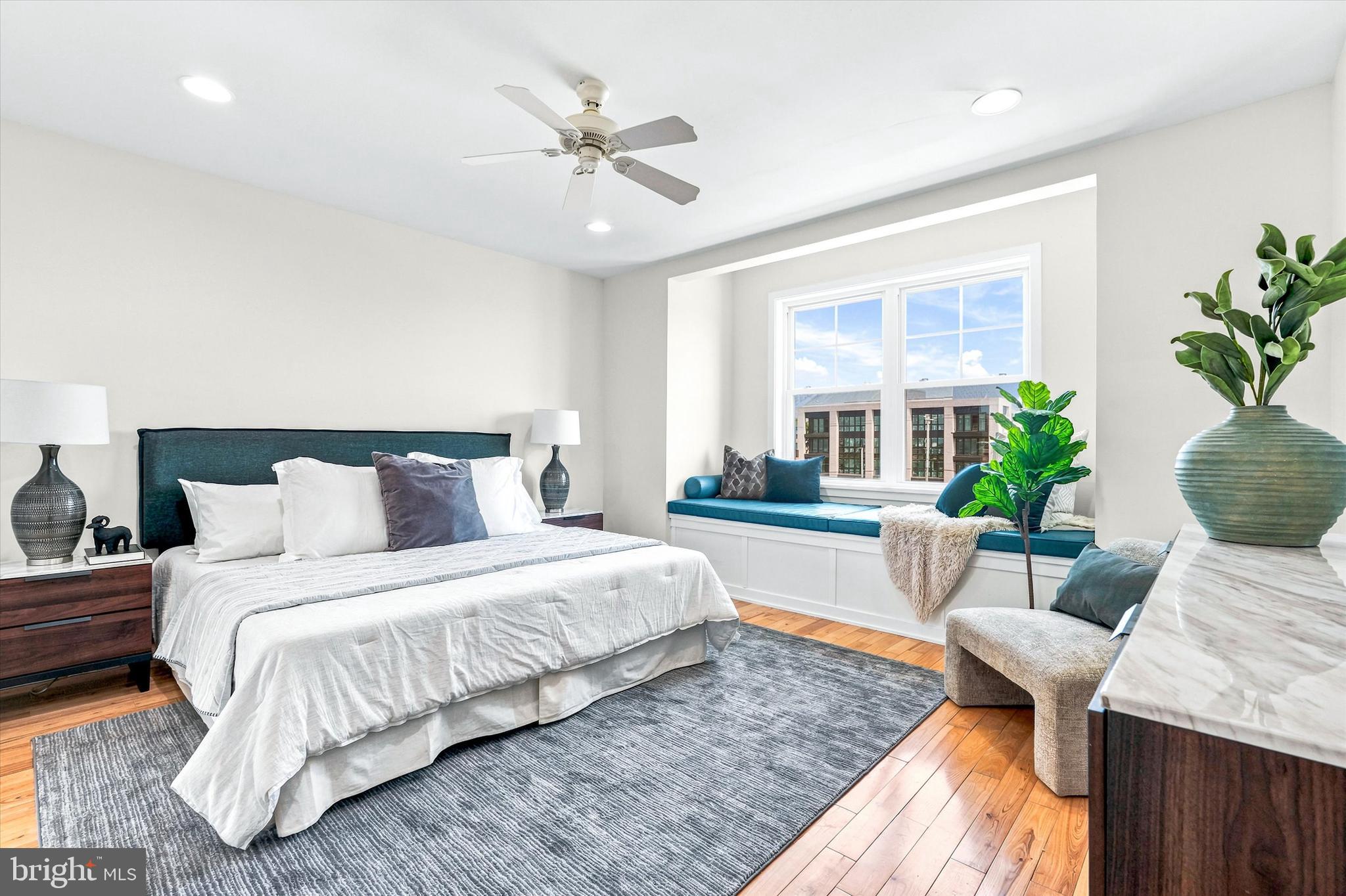 POINT BREEZE - Residential