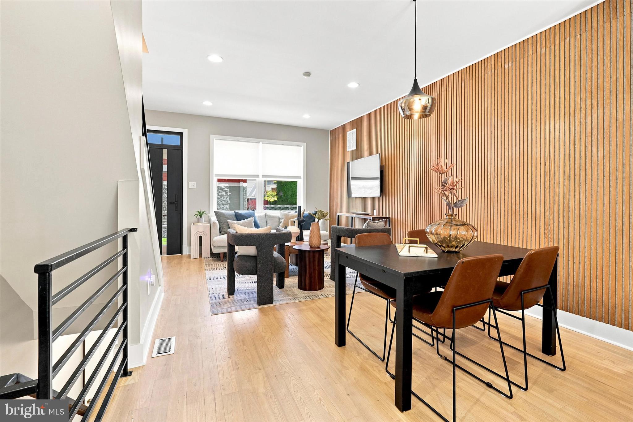 POINT BREEZE - Residential