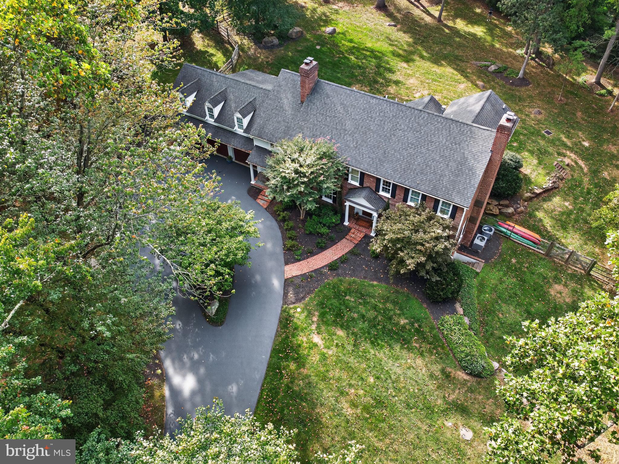 RADNOR HUNT - Residential