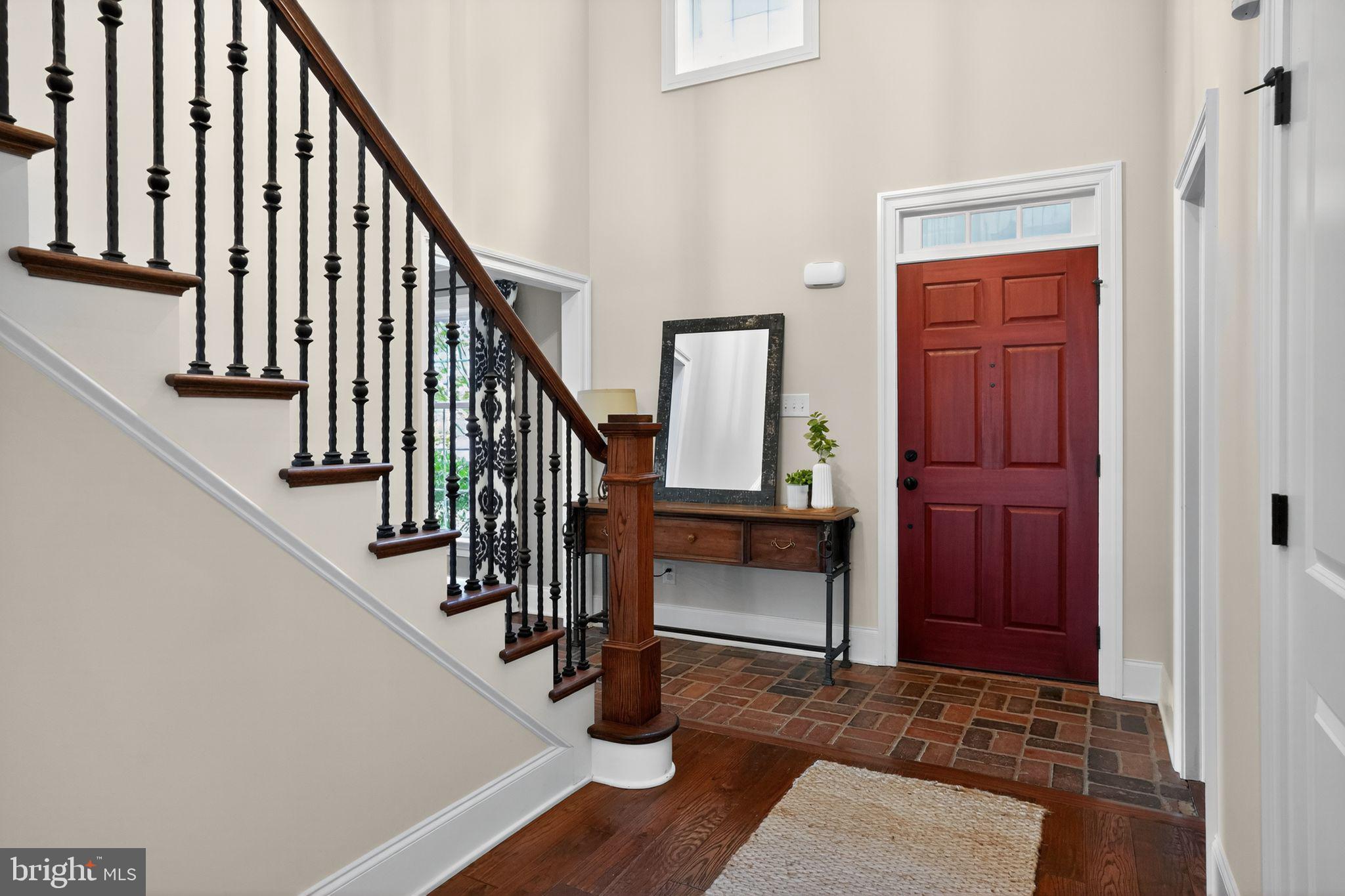 RADNOR HUNT - Residential