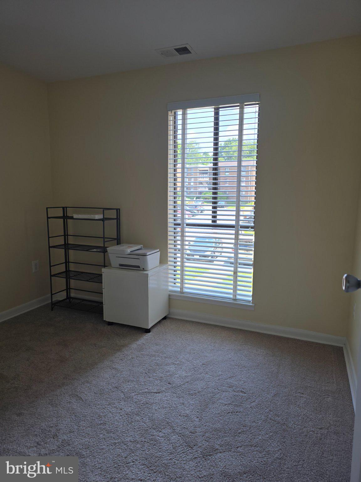 CAMELBACK VILLAGE - Residential