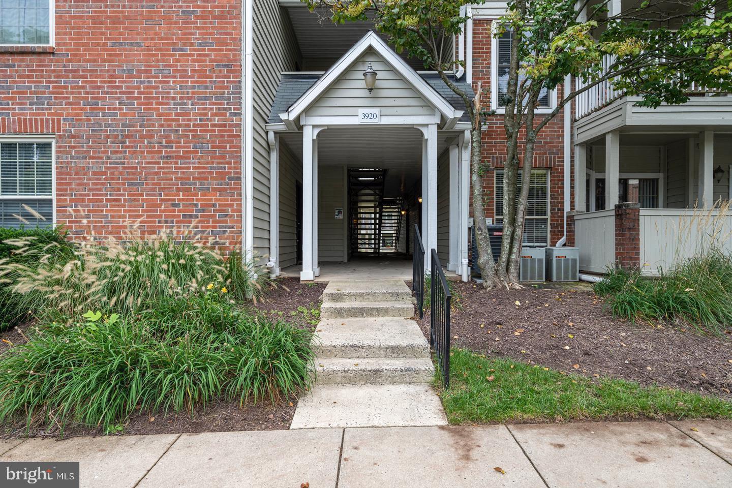 Charming 1-bedroom condo located in the highly sought-after Penderbrook Square community. This light-filled unit features vaulted ceilings, a cozy fireplace, built-in bookshelves, and a private balcony perfect for relaxing or entertaining. The kitchen includes a convenient breakfast bar, and the spacious bedroom offers a walk-in closet. In-unit washer and dryer provide added convenience. Assigned parking space included. Enjoy resort-style amenities in this golf course community including a clubhouse, fitness center, and pool. Unbeatable location just minutes to Fair Oaks Mall, I-66, Fairfax County Parkway, and a wide selection of restaurants and shops. Easy living at its best. A must-see!


Move In Fee $150
