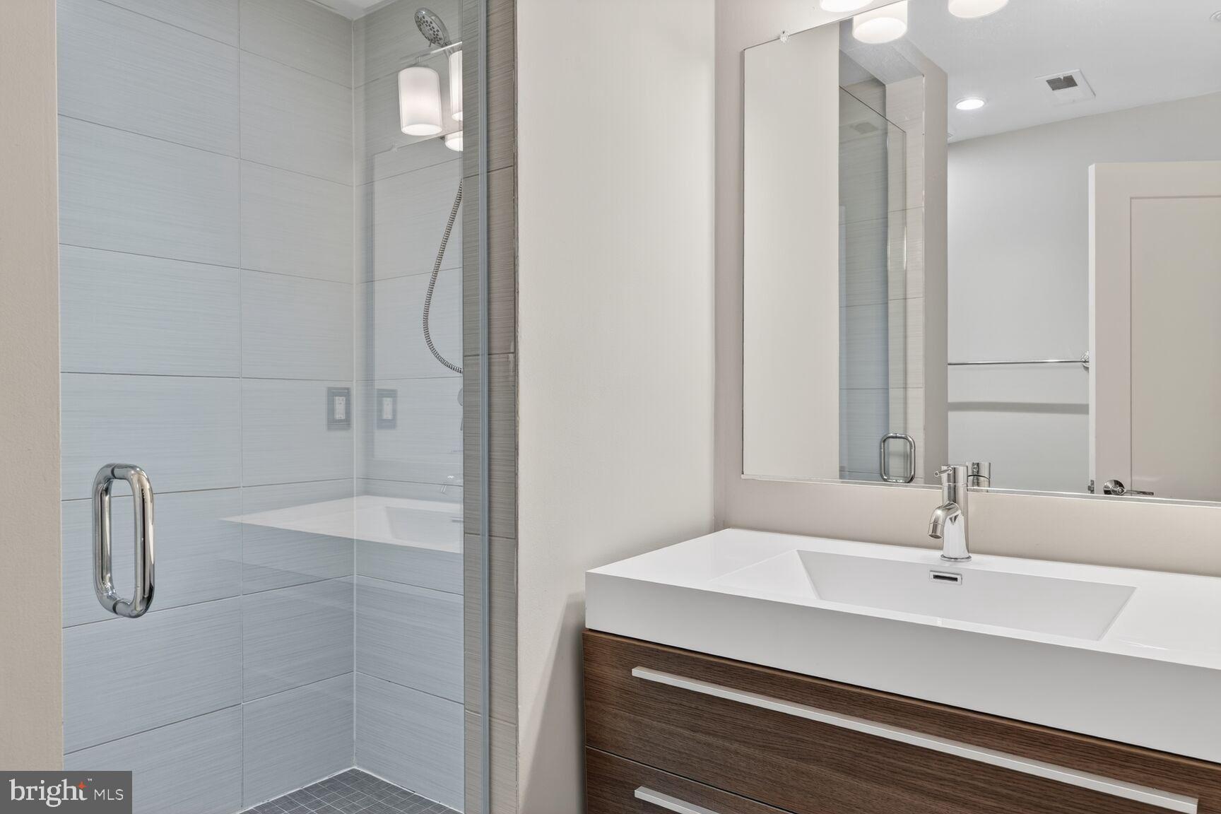 DUPONT - Residential