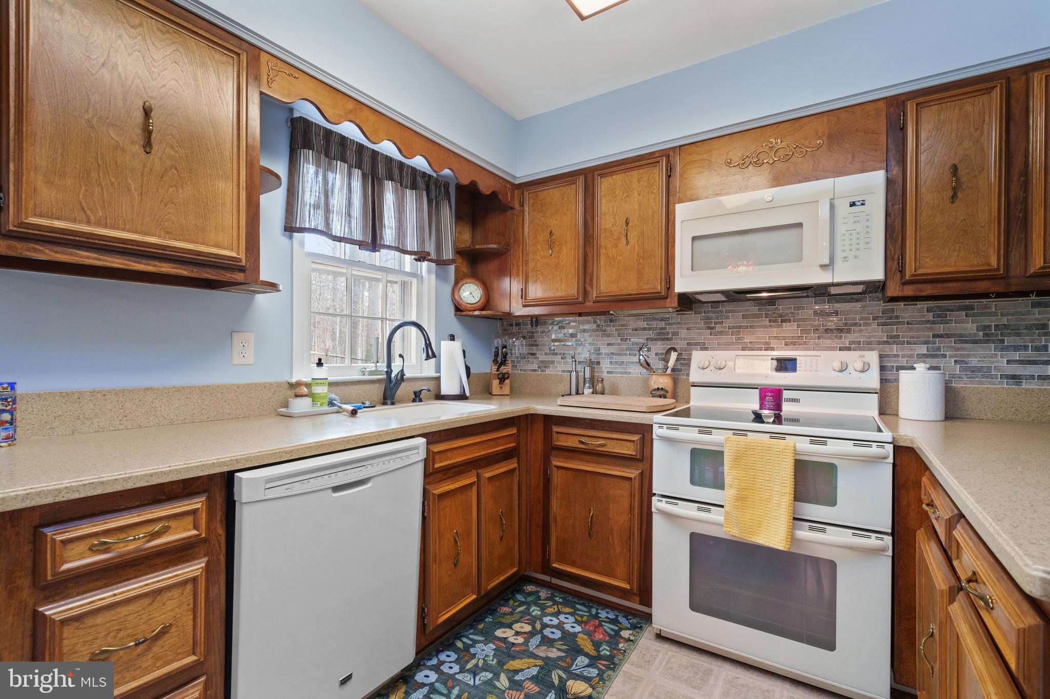 ROLLING VALLEY - Residential
