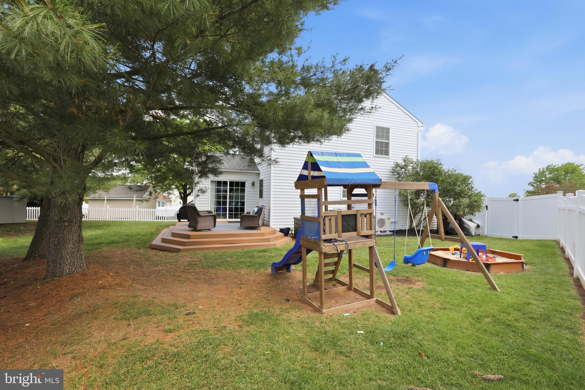 LIBERTY PL - Residential
