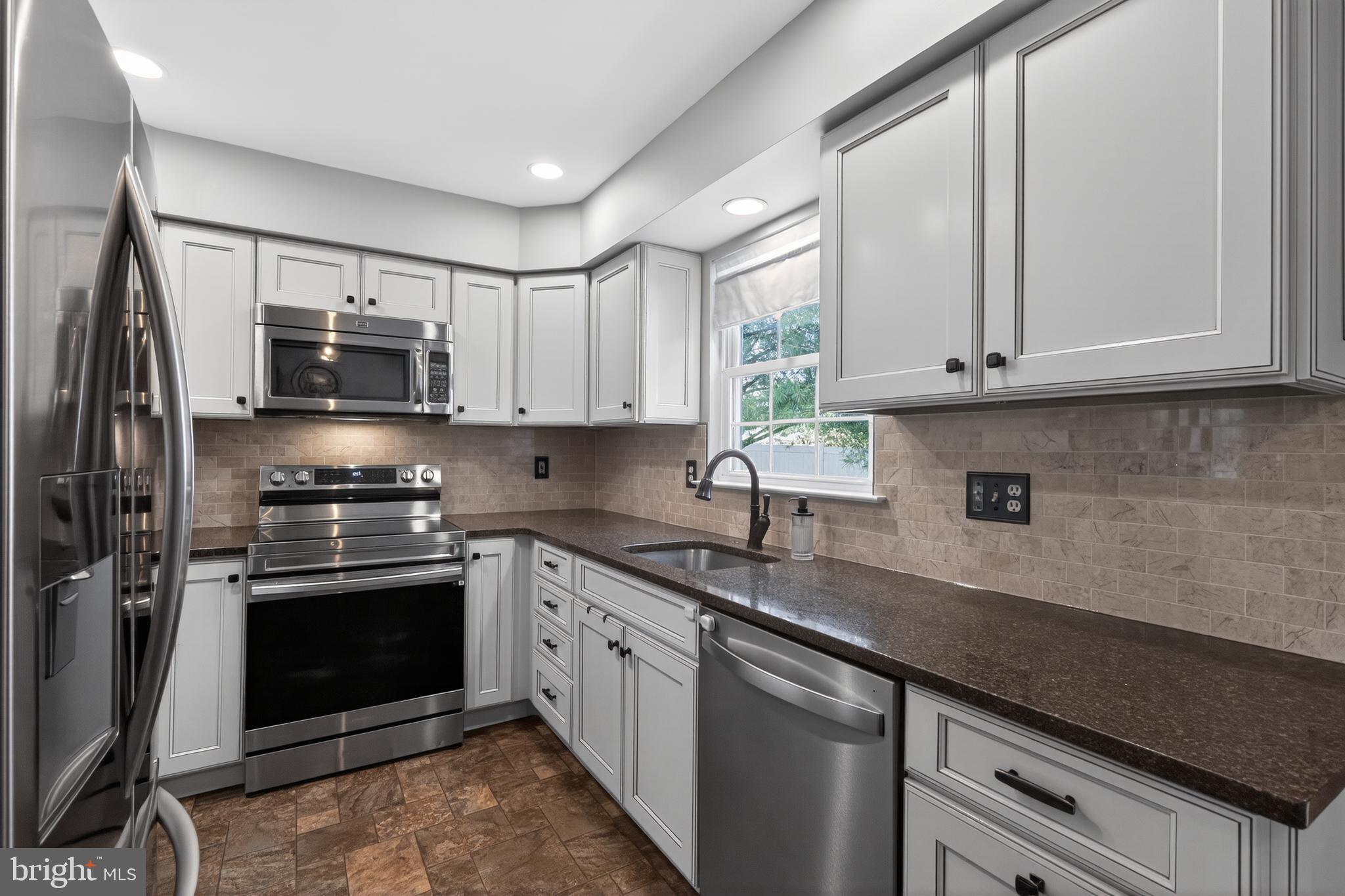 LIBERTY PL - Residential