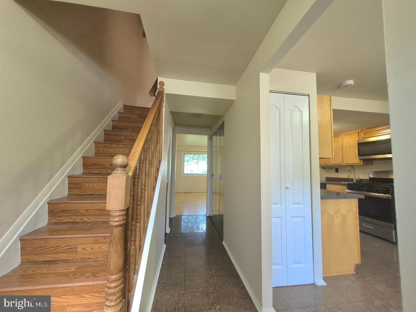 VILLAGE OF OAKLAND MILLS - Residential