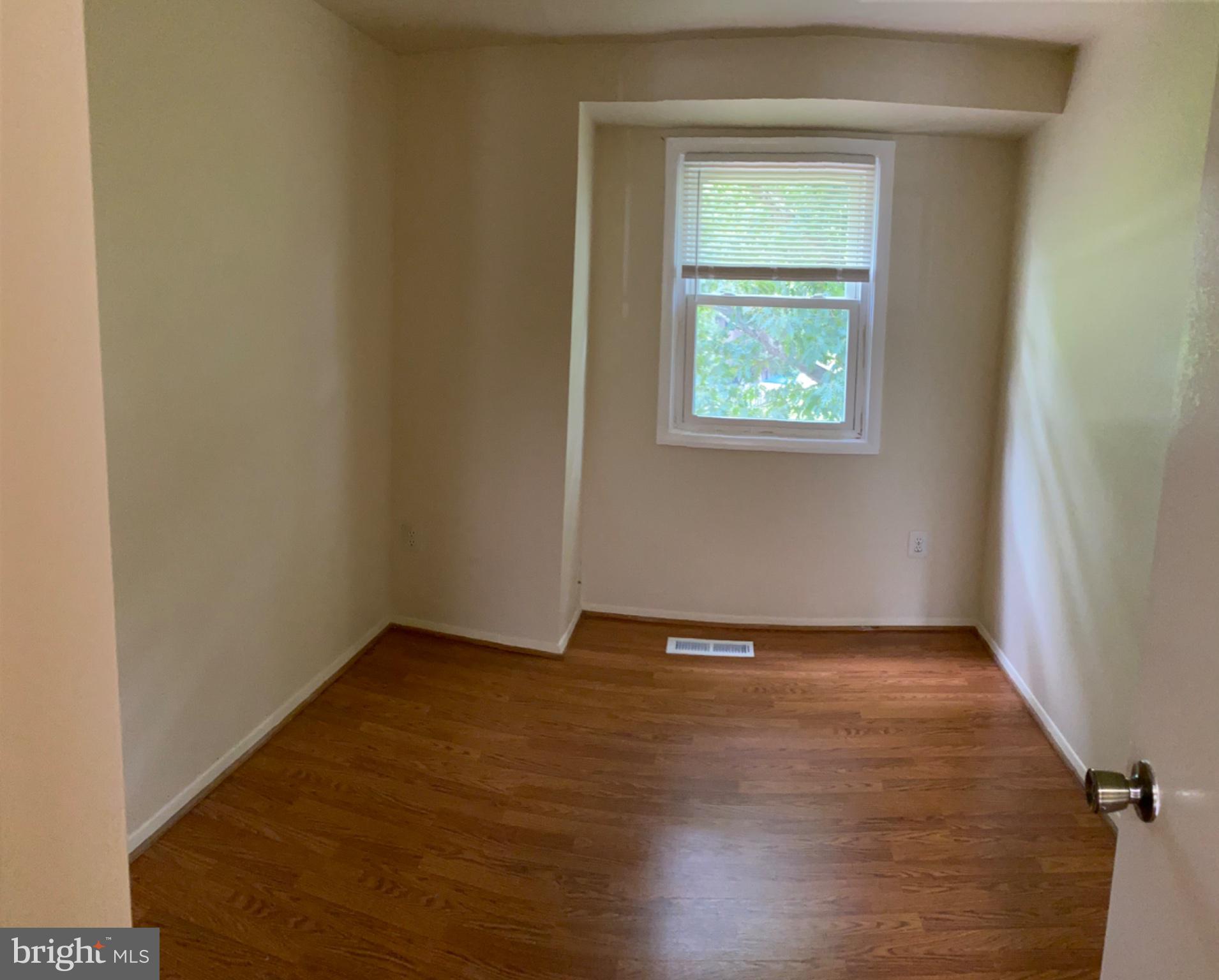VILLAGE OF OAKLAND MILLS - Residential
