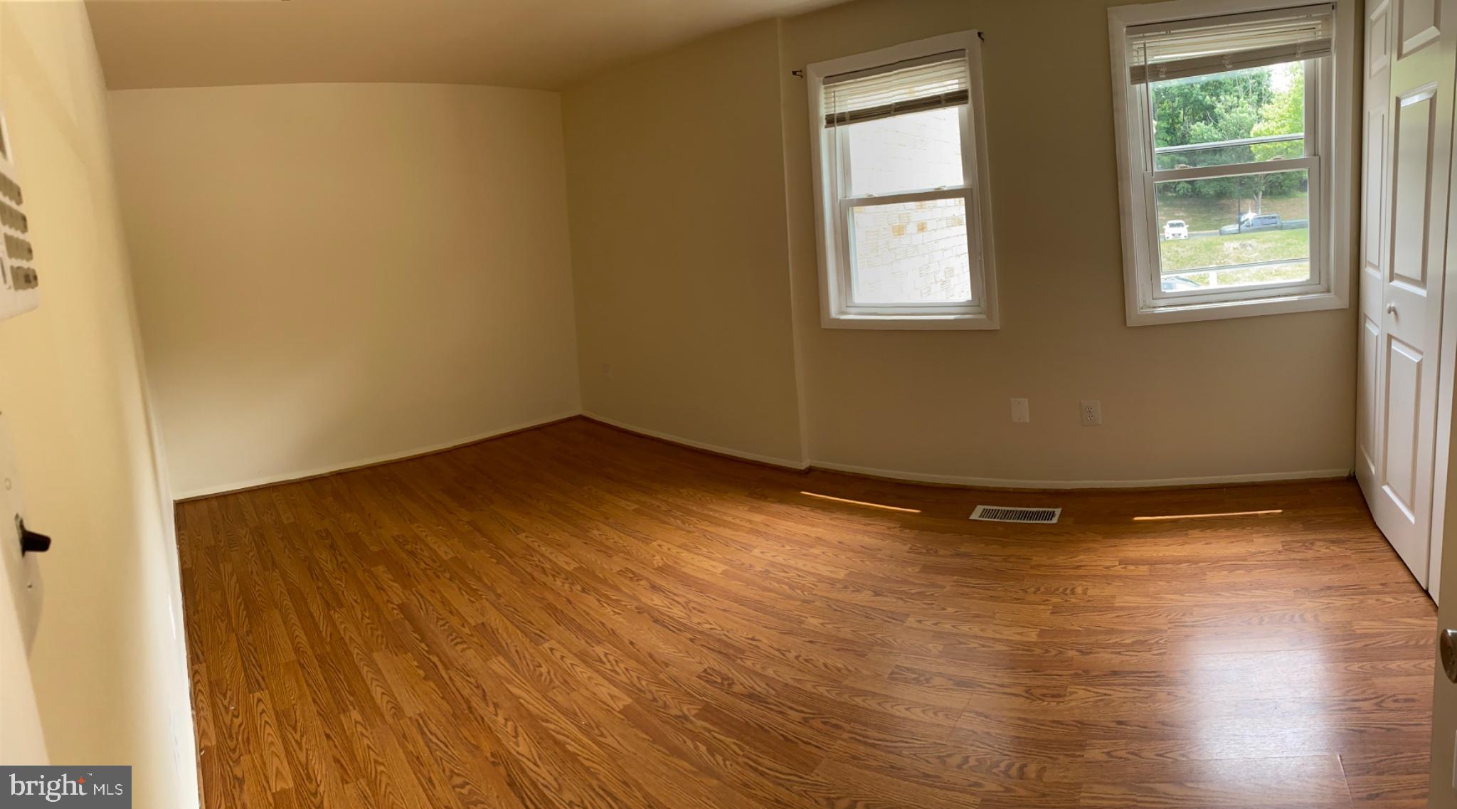 VILLAGE OF OAKLAND MILLS - Residential