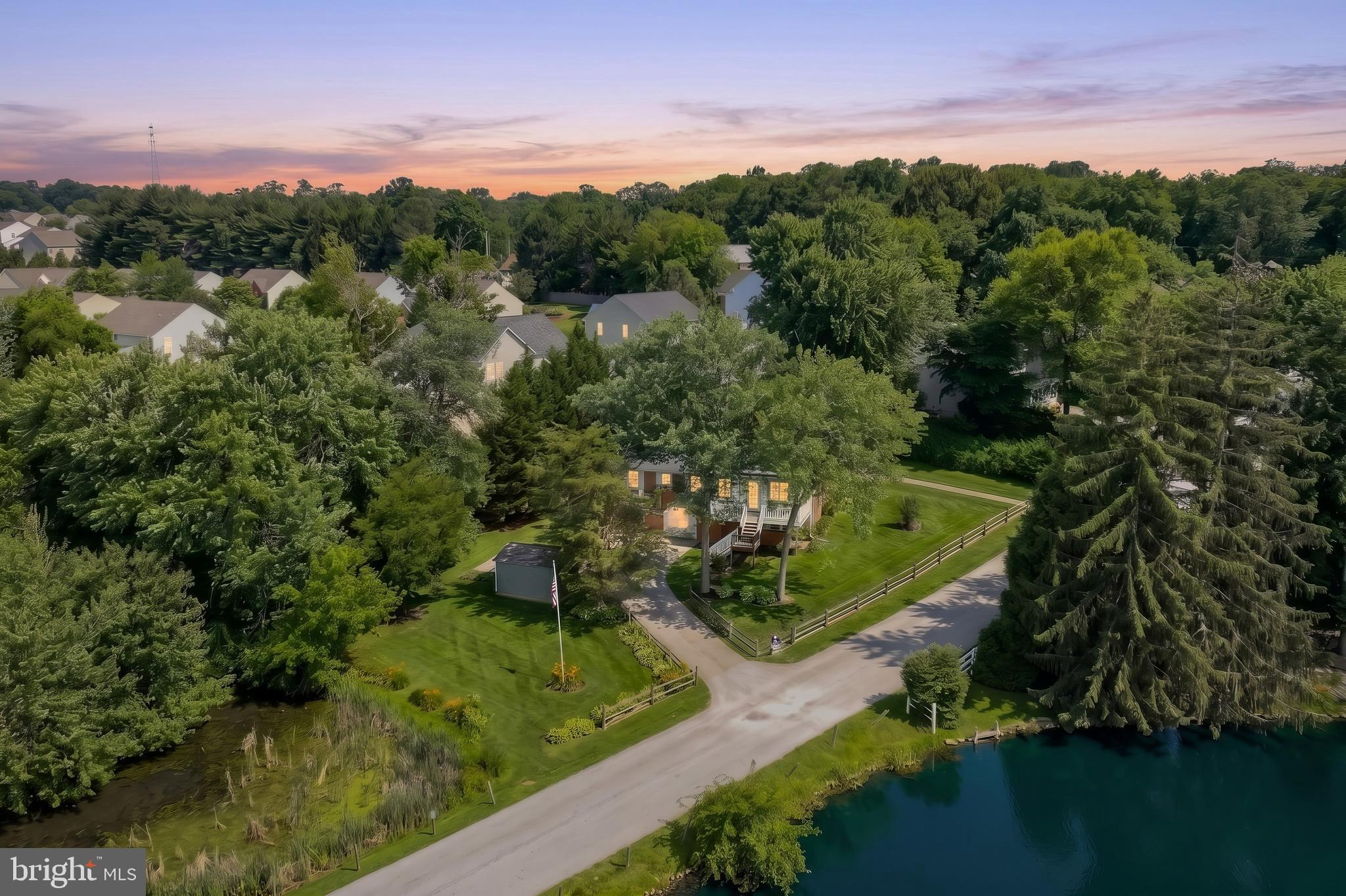 FOREST LAKES - Residential