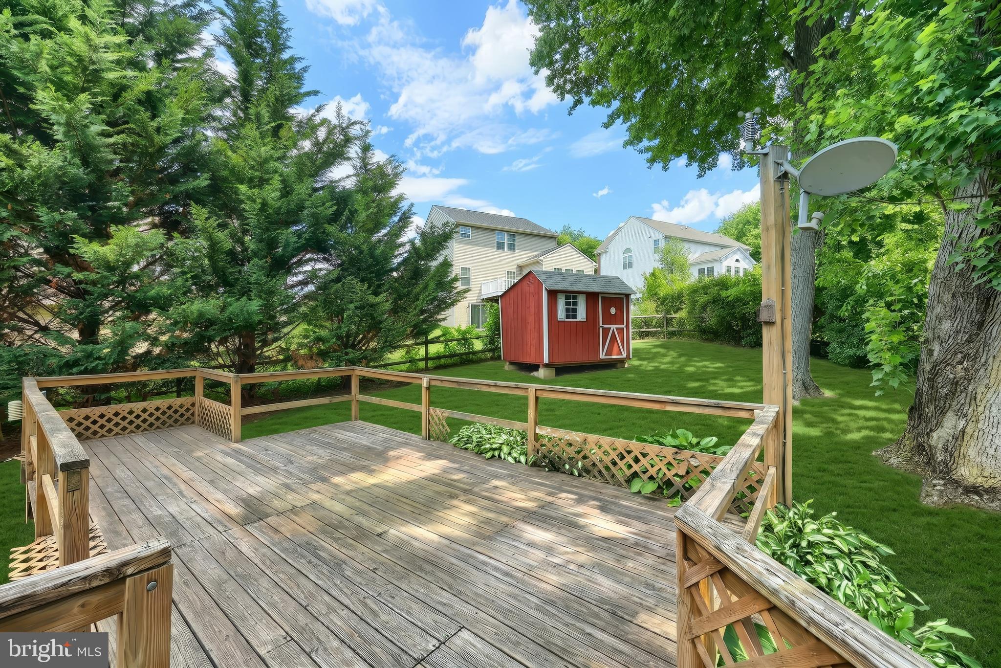 FOREST LAKES - Residential