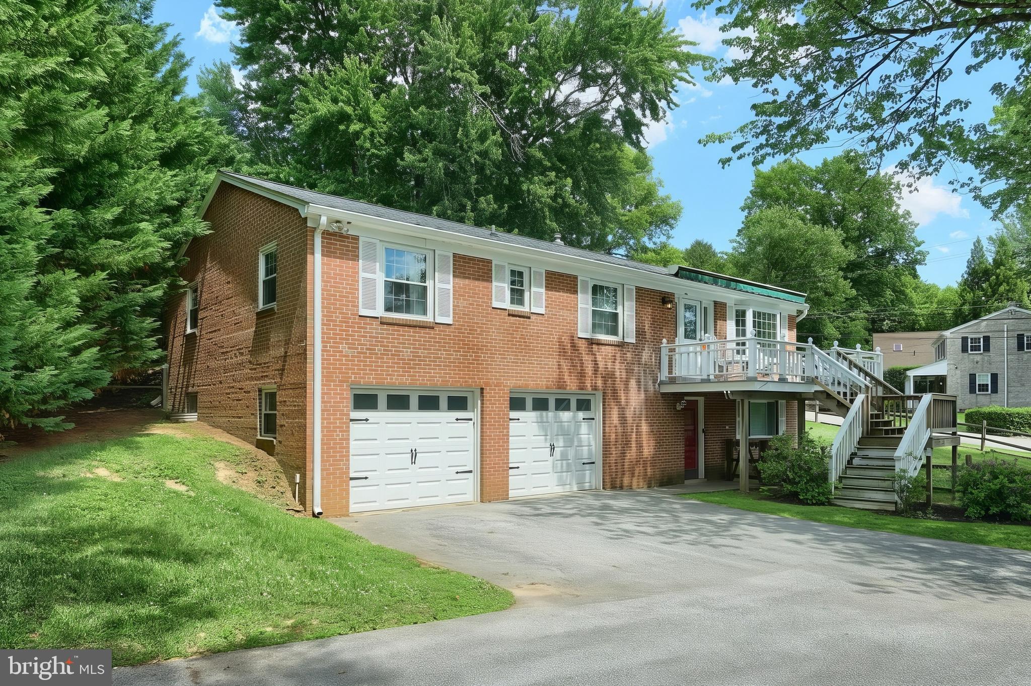 FOREST LAKES - Residential