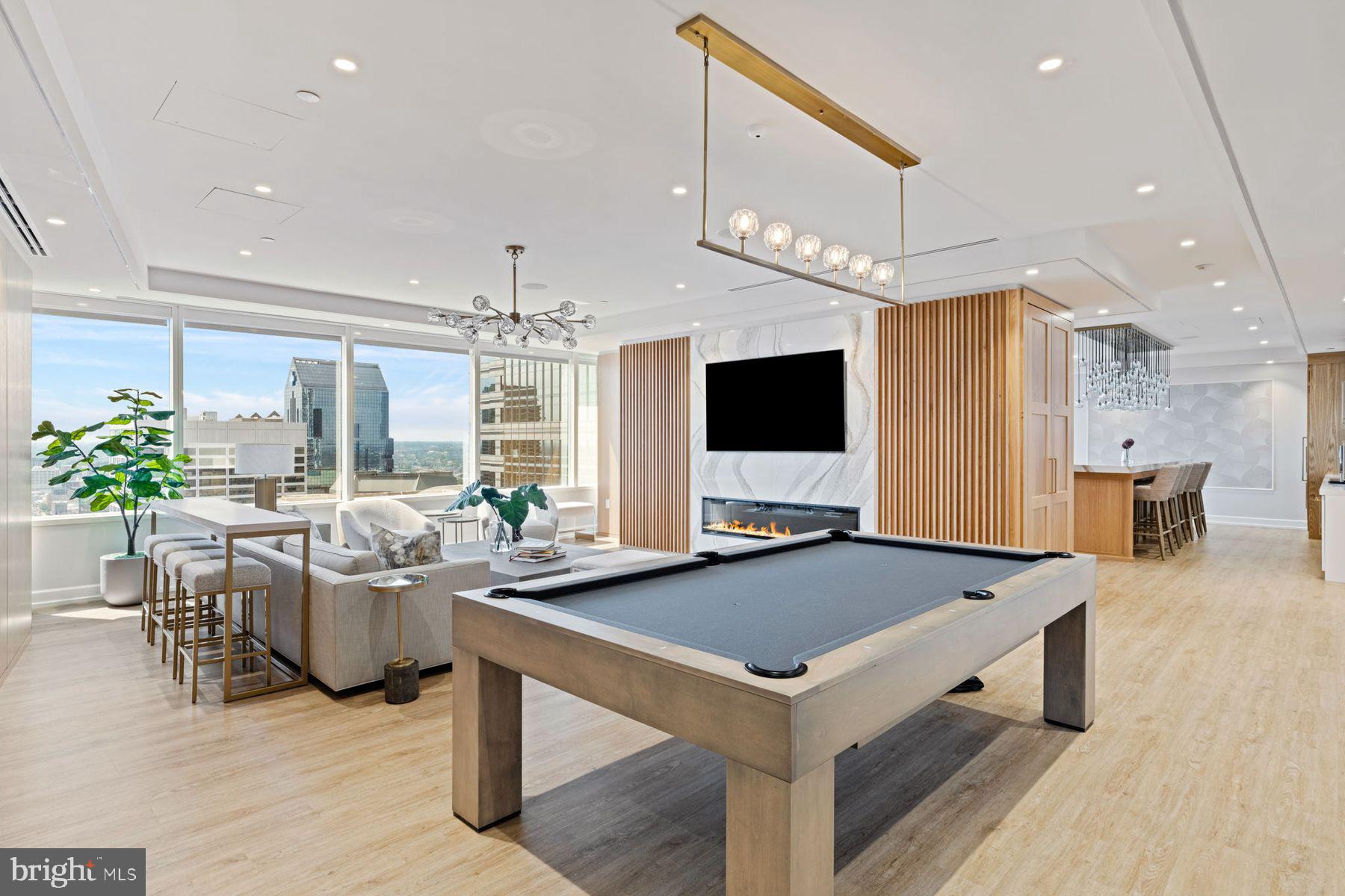 CENTER CITY - Residential