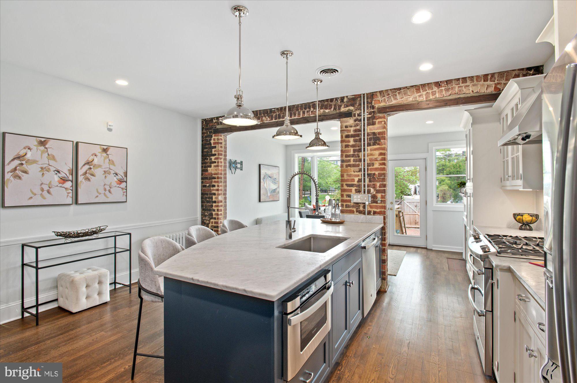 GLOVER PARK - Residential