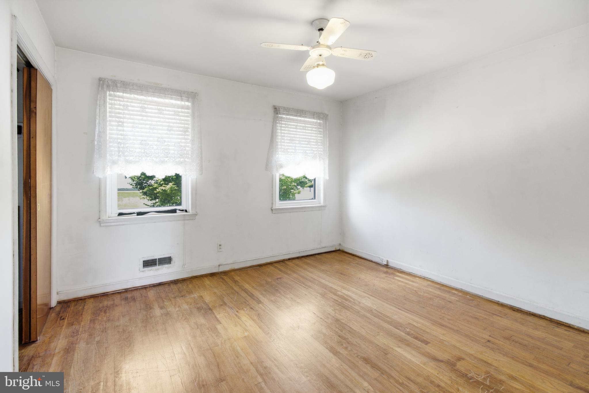 GREEKTOWN - Residential