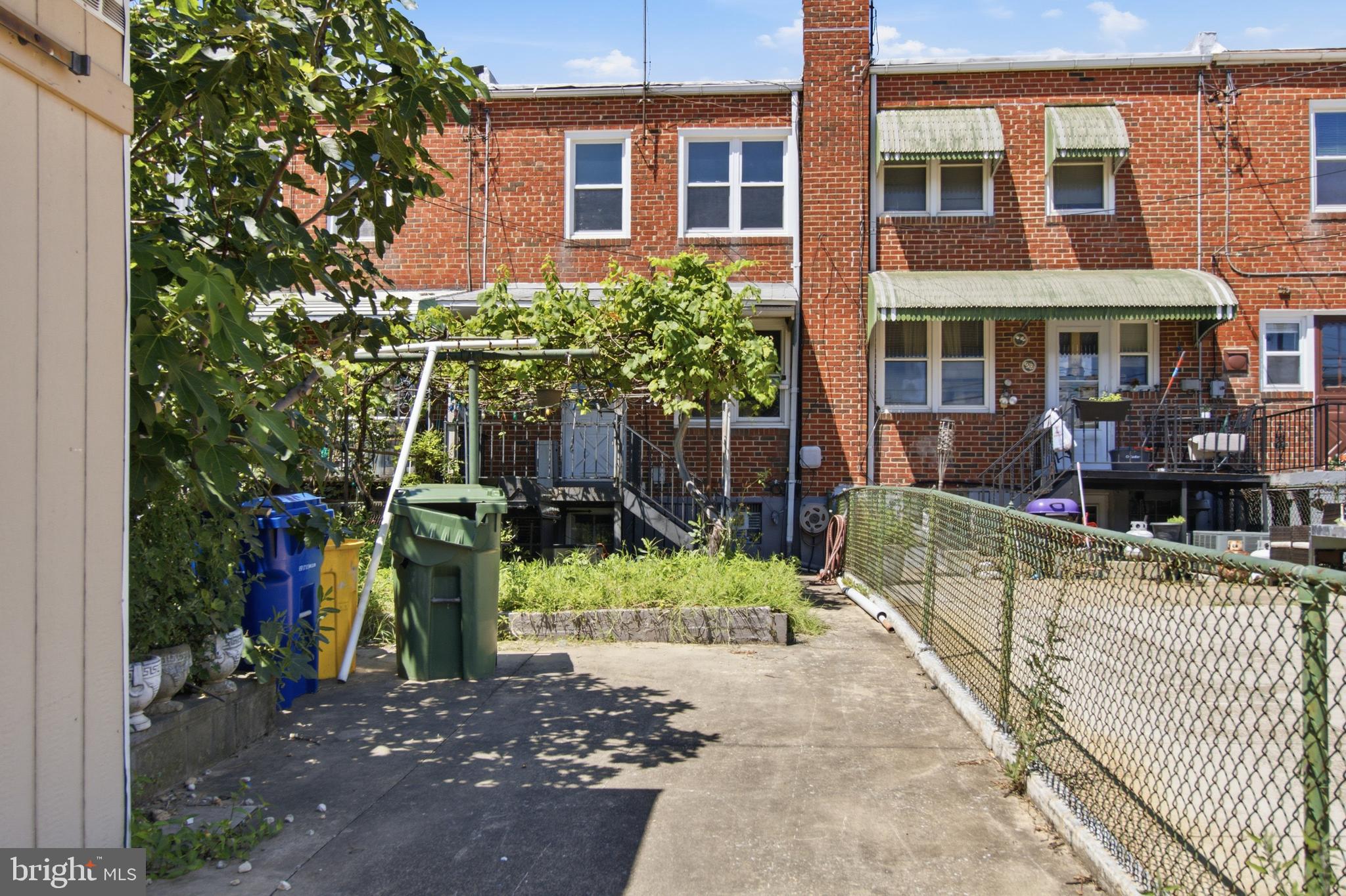 GREEKTOWN - Residential