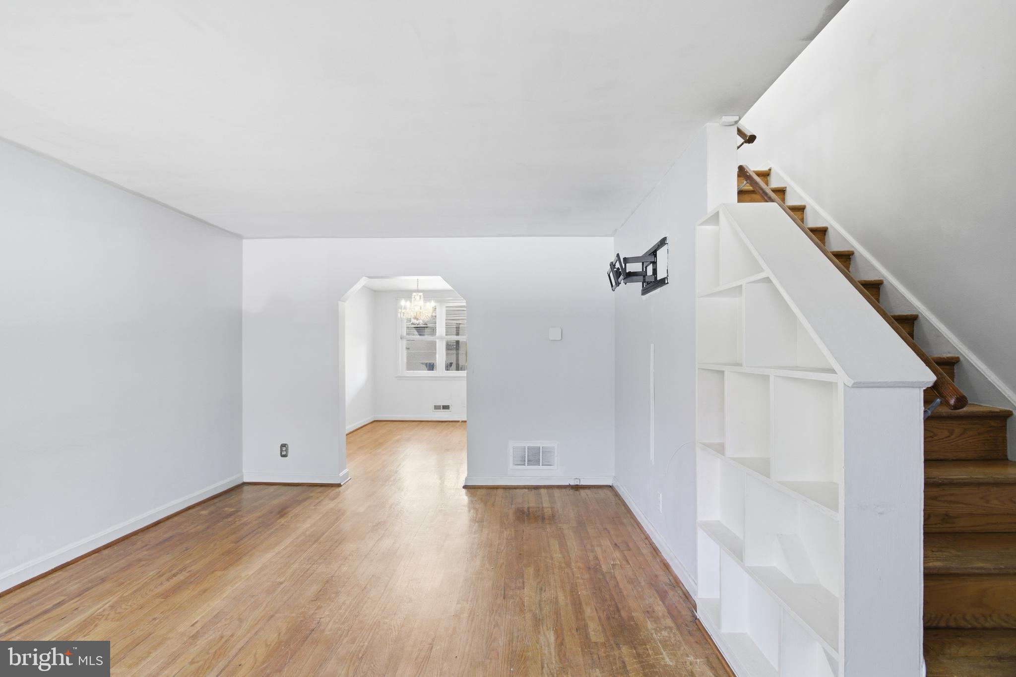GREEKTOWN - Residential