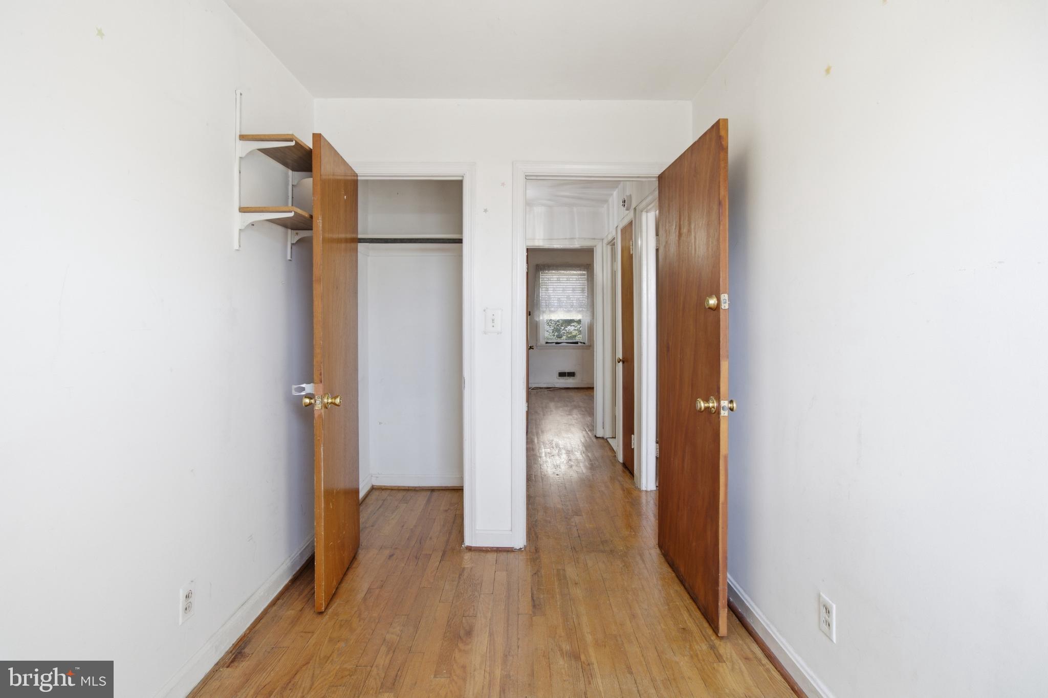GREEKTOWN - Residential
