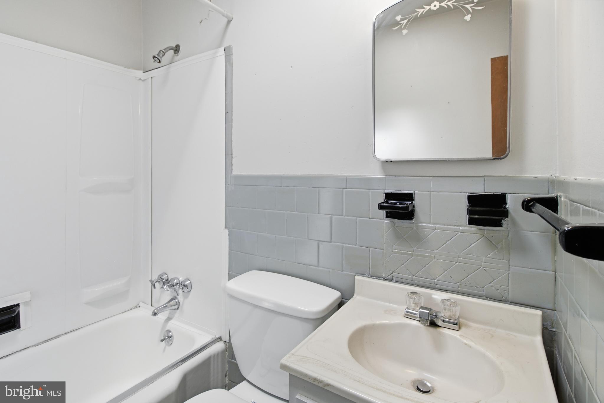 GREEKTOWN - Residential