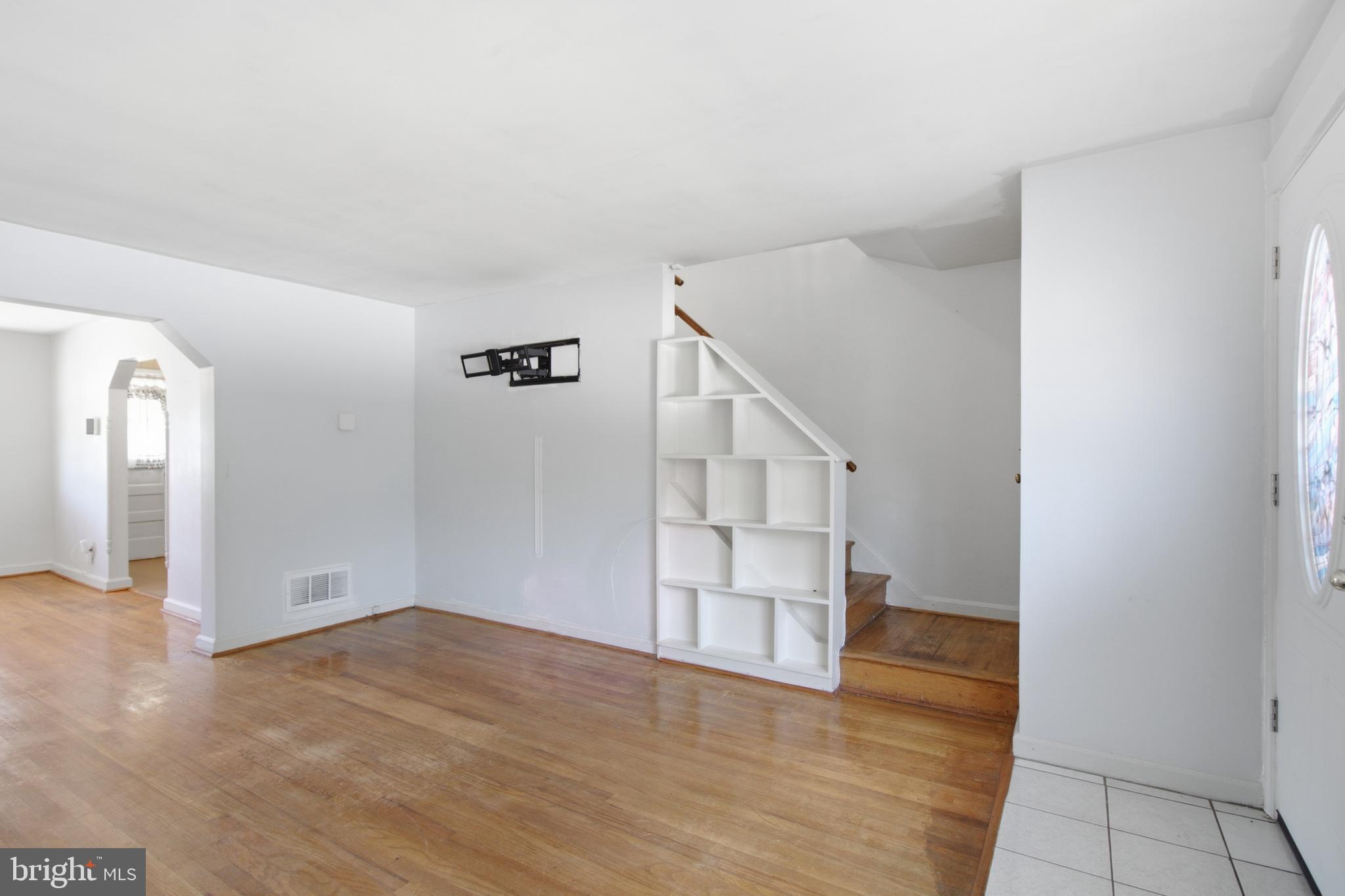 GREEKTOWN - Residential